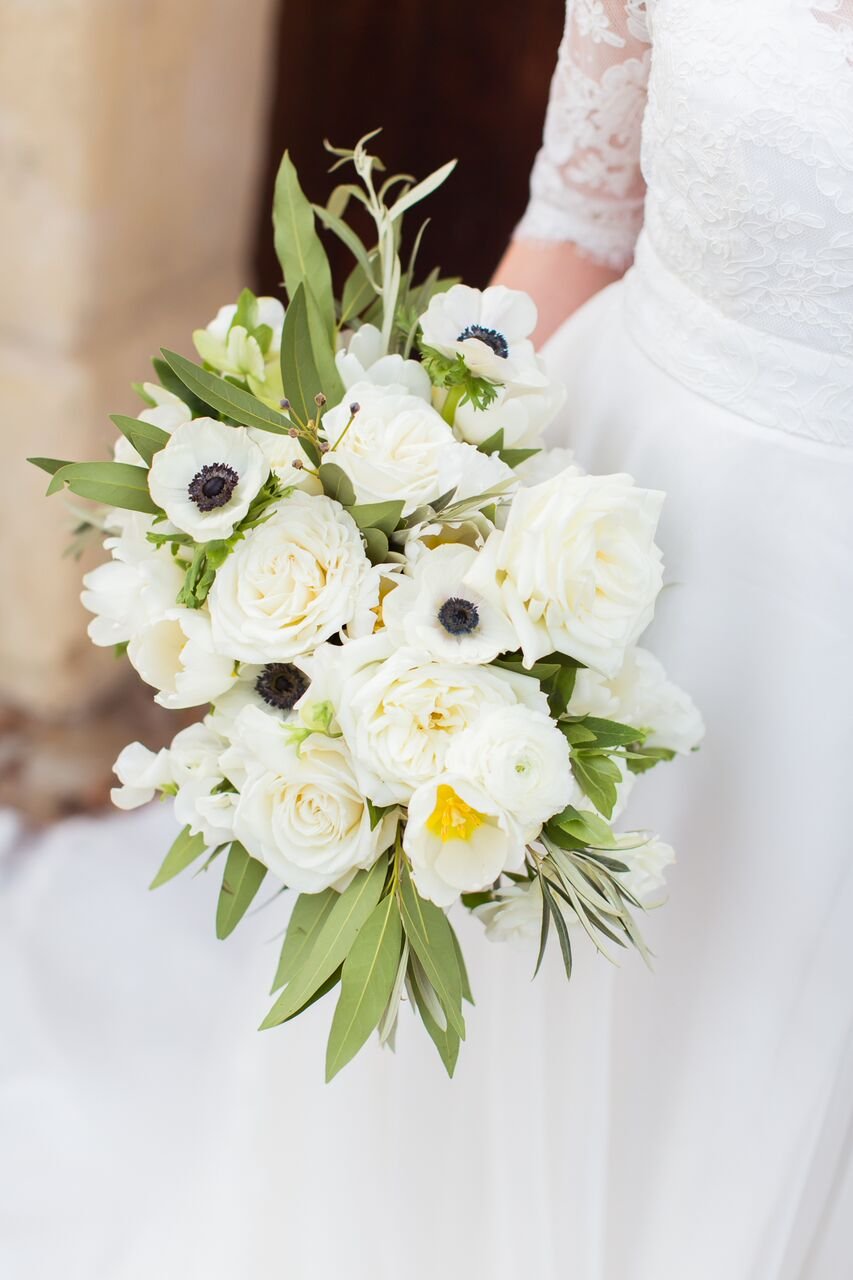 santabarbarawedding.com | Ella & Louie Floral Design | Florist | Wedding Flower | White Bouquets