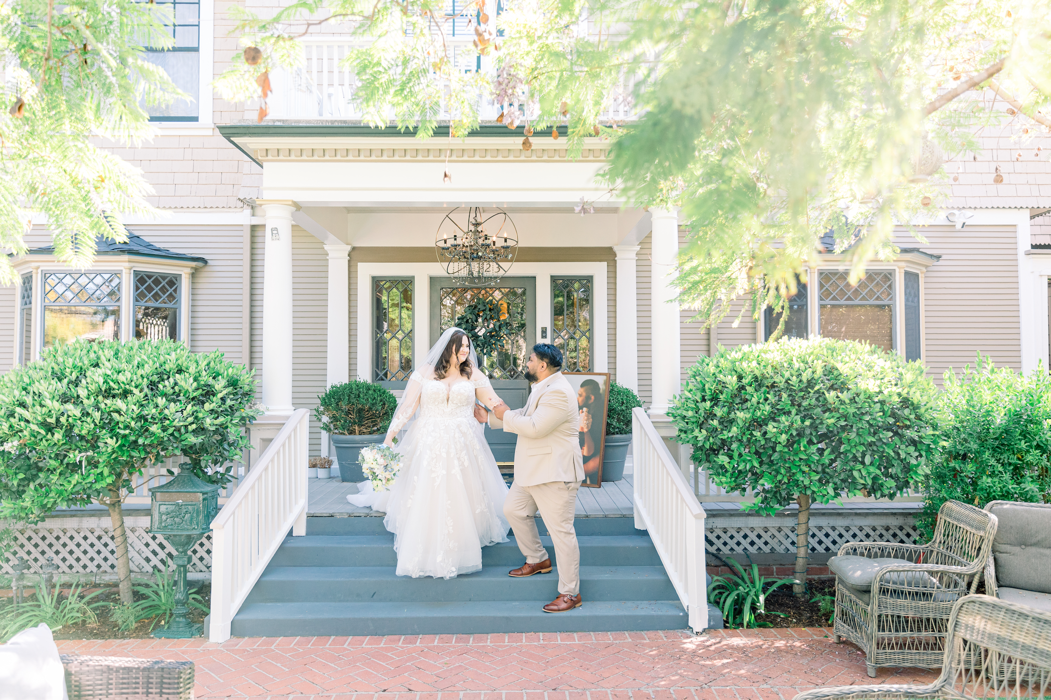 www.santabarbarawedding.com | Fig + Willow Studios | De La Vina Inn | The Twisted Twig | Essense of Australia | NV Glam Studio | Bride and Groom On Steps