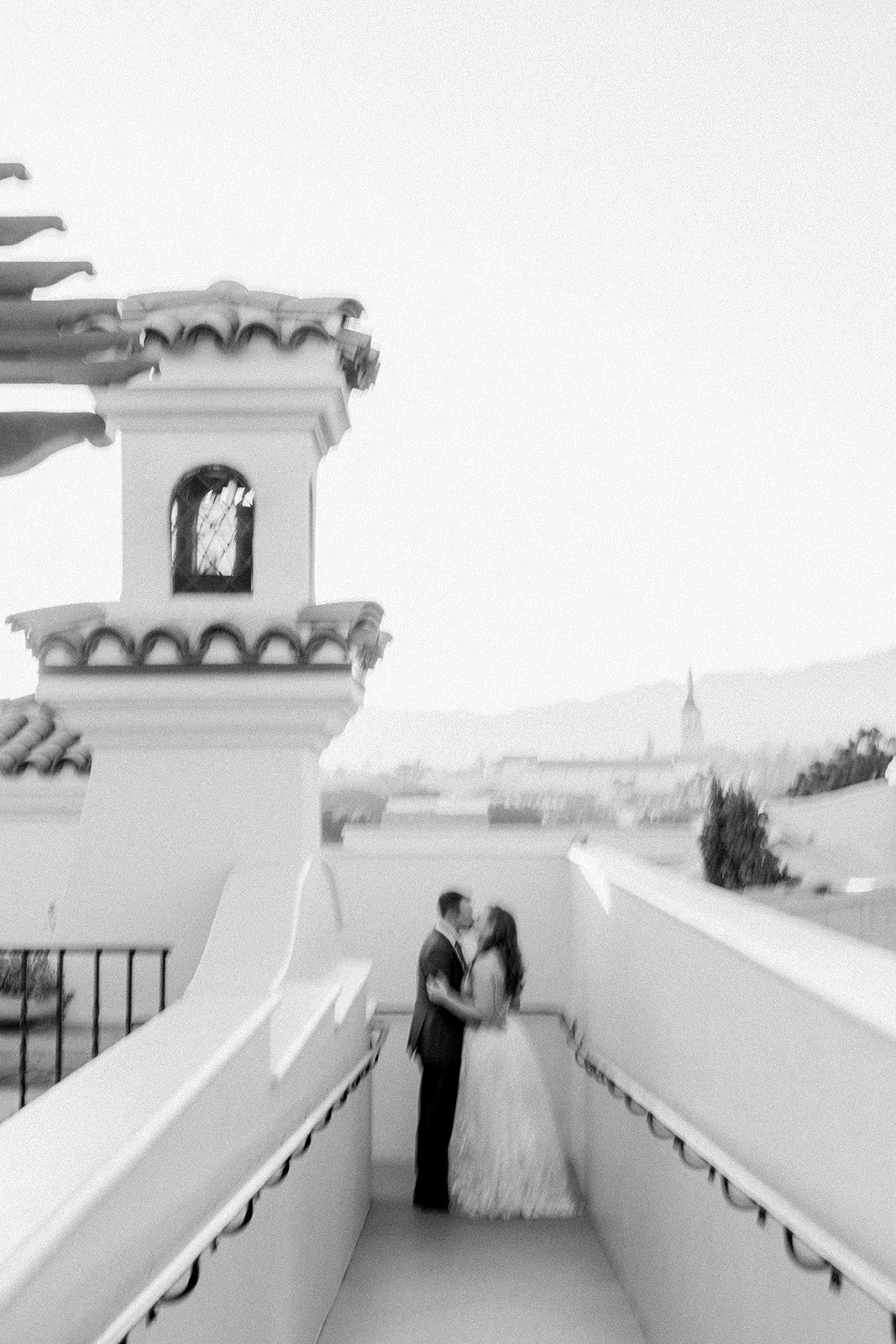 www.santabarbarawedding.com | Kimpton Canary | Ann Johnson Events | Anna Delores | Ella &amp; Louie | Couple on Rooftop of Hotel