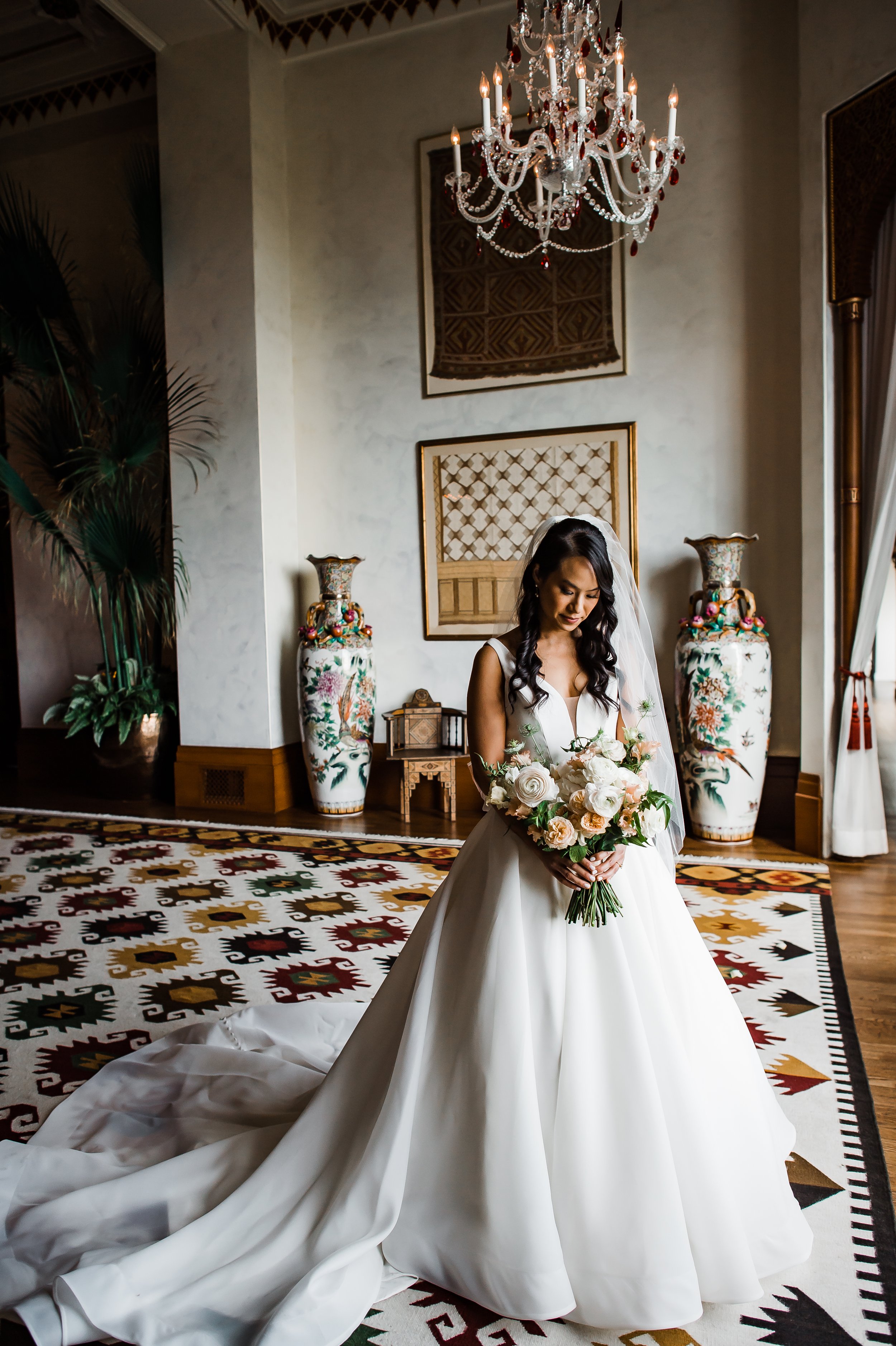 www.santabarbarawedding.com | Michelle Ramirez | Montecito Club | Felici Events | NV Glam Studio | Antheia Floral Design | Bride Holding Her Bouquet