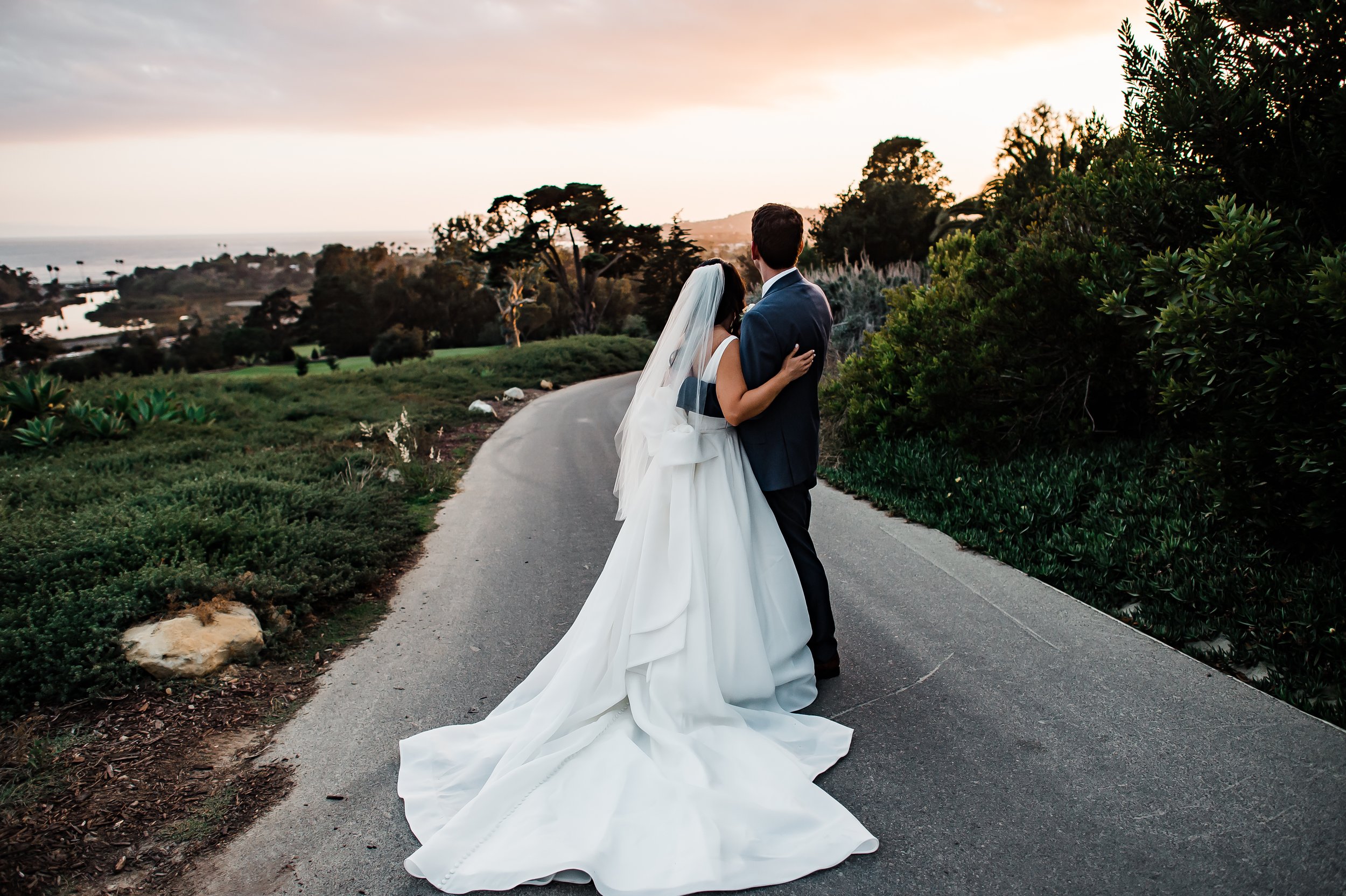 www.santabarbarawedding.com | Michelle Ramirez | Montecito Club | Felici Events | Antheia Floral Design | NV Glam Studio | Bride and Groom at Sunset