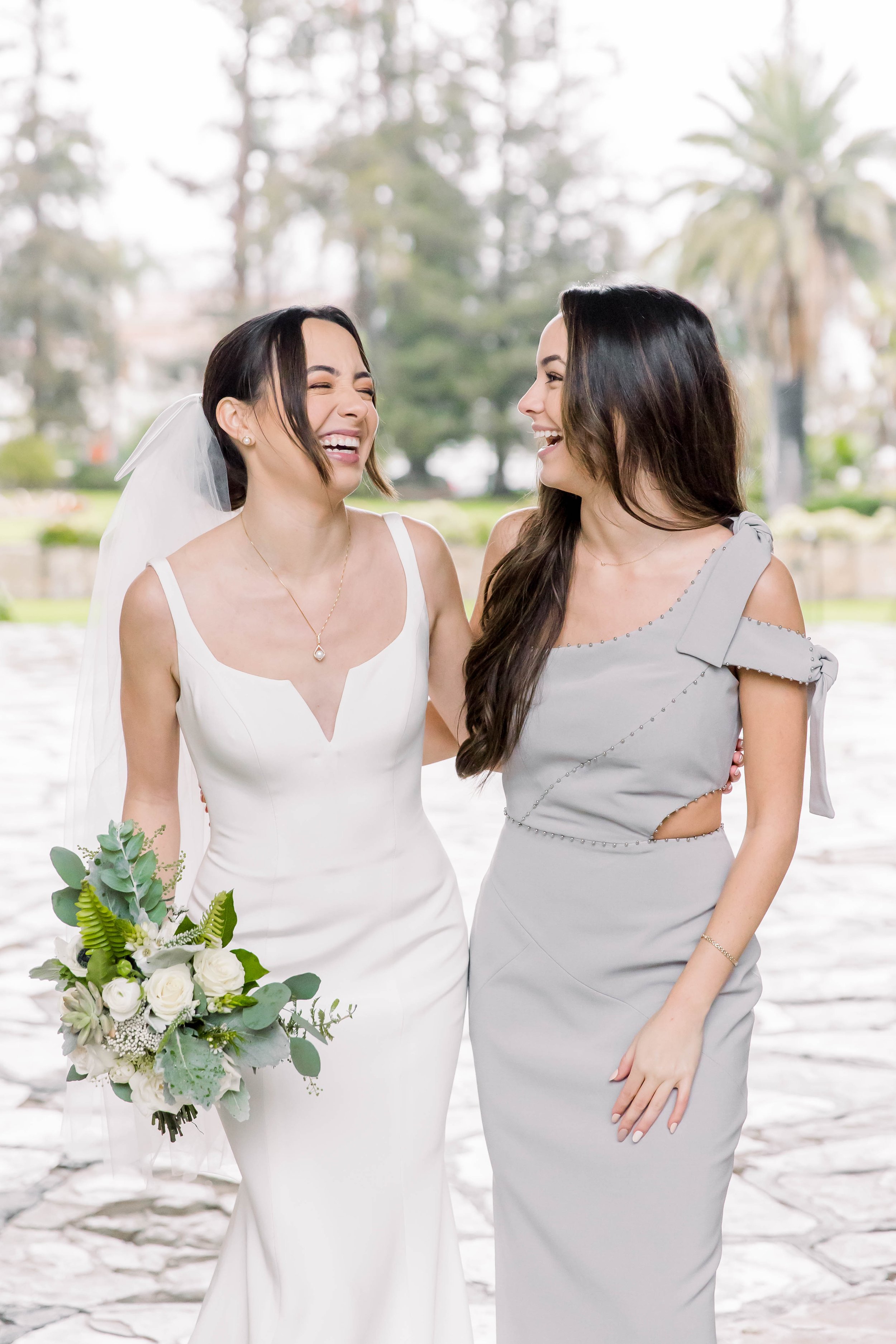 www.santabarbarawedding.com | Weddings by the Sea | Bexx Photography | Bride with Bridesmaid