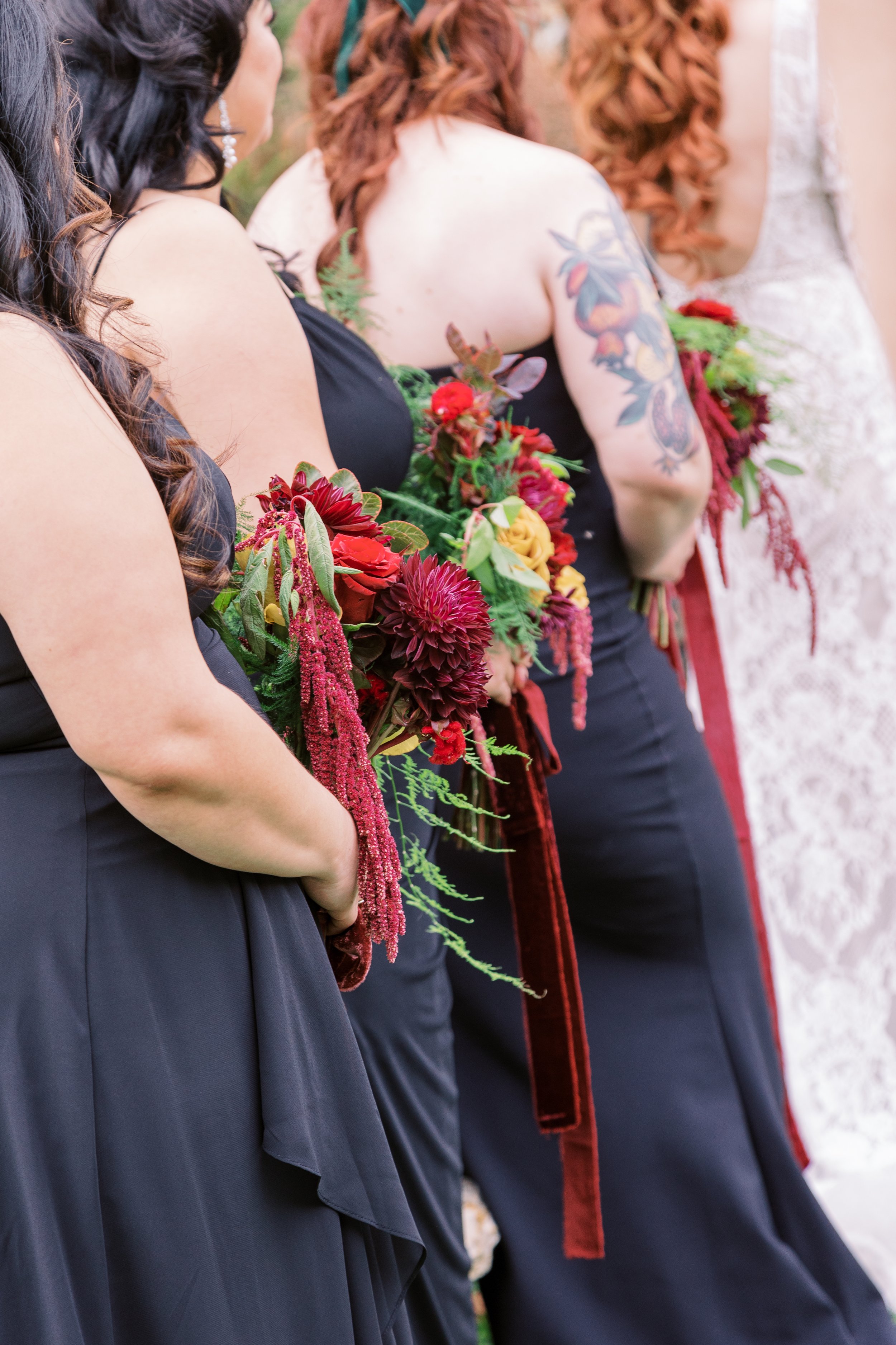 www.santabarbarawedding.com | Renoda Campbell Photography | Madonna Inn | The Queen’s Bees | Bridesmaid Dresses and Bouquets