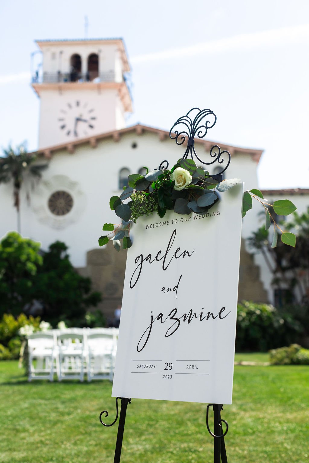 www.santabarbarawedding.com | Weddings by the Sea | Santa Barbara Courthouse | Kevin Qian | Cate Forest Designs | Welcome Sign at Ceremony