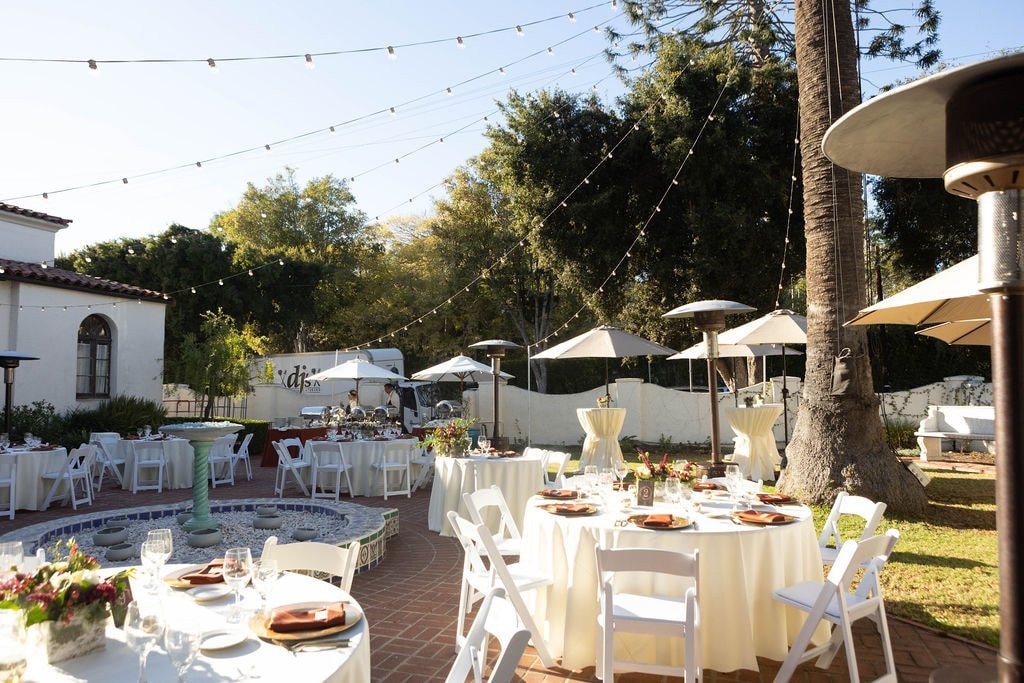 www.santabarbarawedding.com | Unitarian Society of Santa Barbara | Gatherings for Good | The Reception Tables Outside