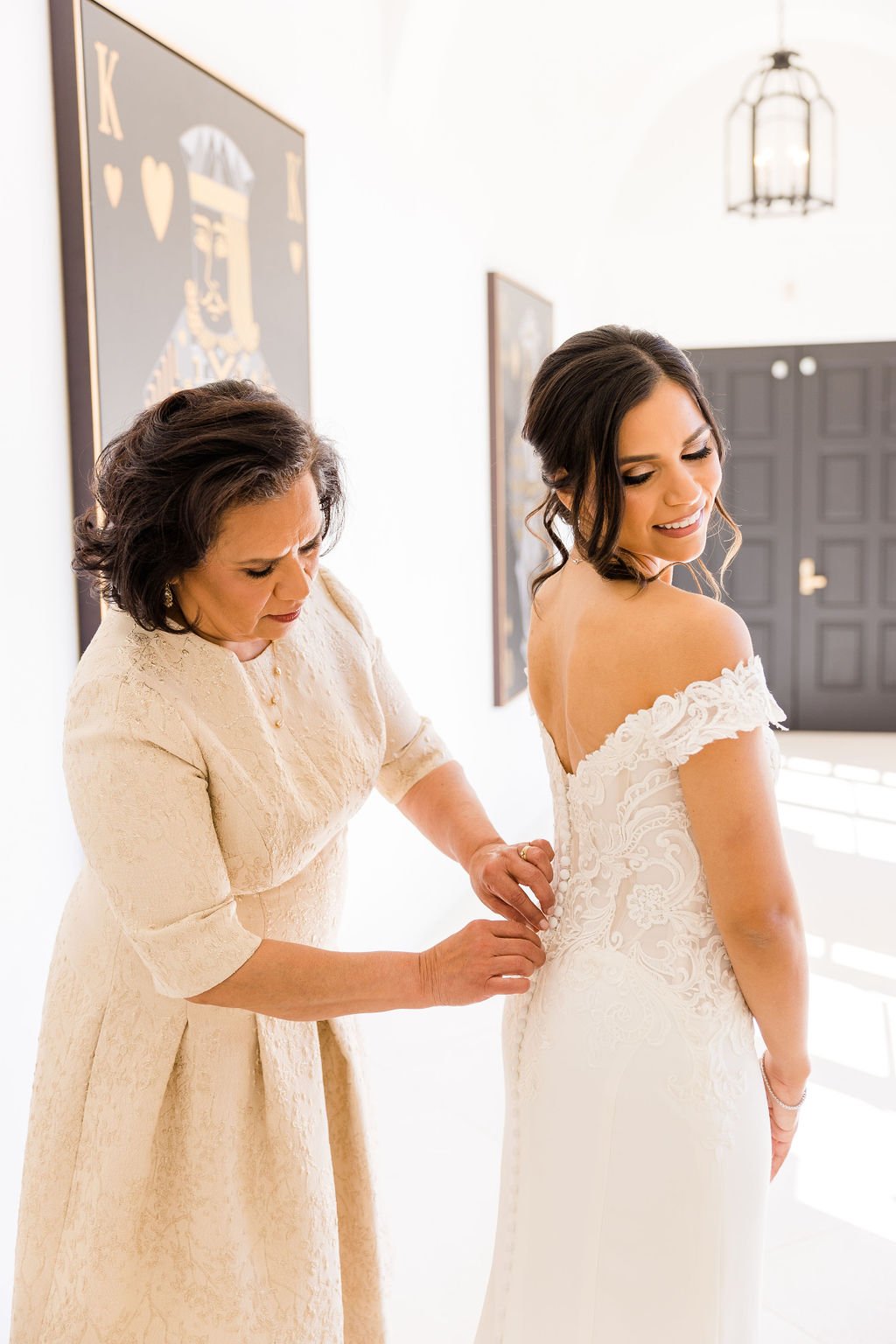 www.santabarbarawedding.com | Events by Fran | Kelsey Rinaldi | Spanish Hills Club | Casa Blanca Flowers | Friar Tux | Lili Bridal | Jackie Romero | Mom Helping Bride Get Into Dress