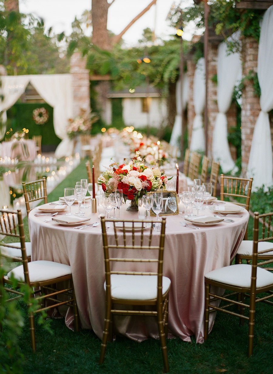 www.santabarbarawedding.com | Michelle Beller Photography | Belmond El Encanto | Table Set Up Outside with Red Florals 