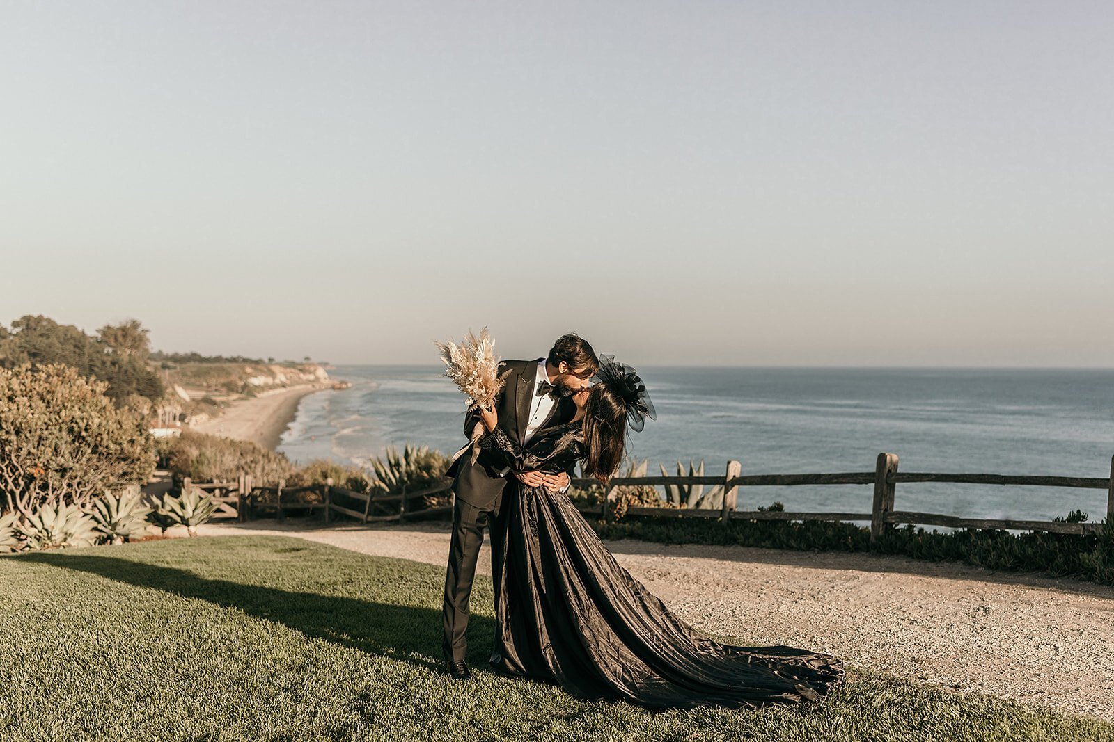  www.santabarbarawedding.com | Ritz-Carlton Bacara Resort &amp; Spa | Sarah Vendramini Gutierrez Photography | Couple Kissing With Ocean View