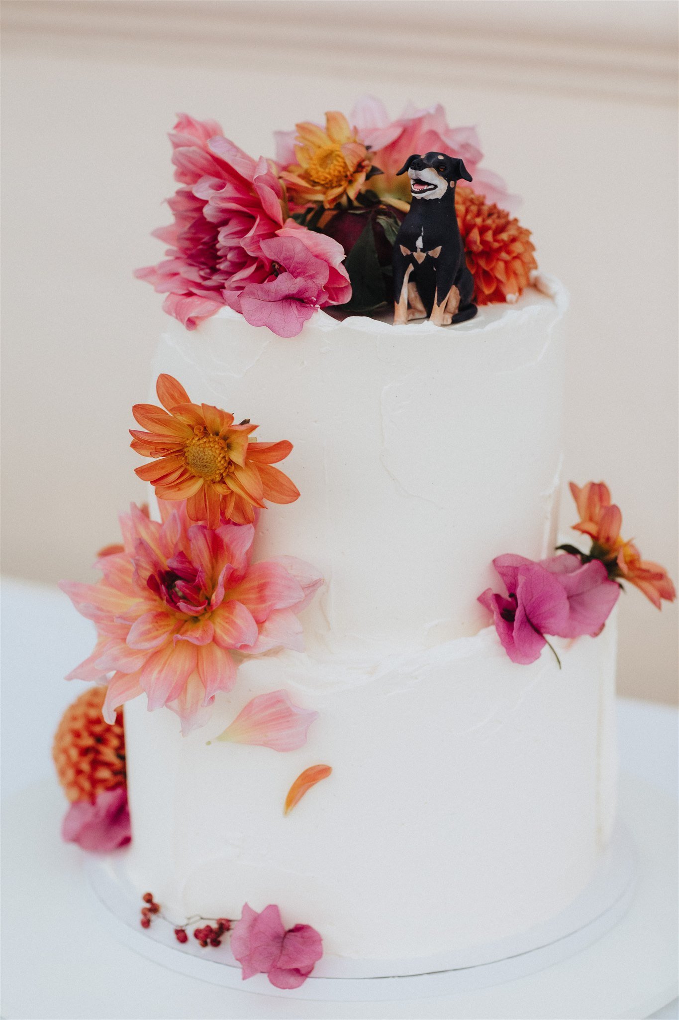 www.santabarbarawedding.com | Hilton Beachfront Resort | LuckEleven Events | Brocoff Photography | Once Upon A Florist | Amigo Party Rentals | Roxanne Rosensteel | Wedding Cake
