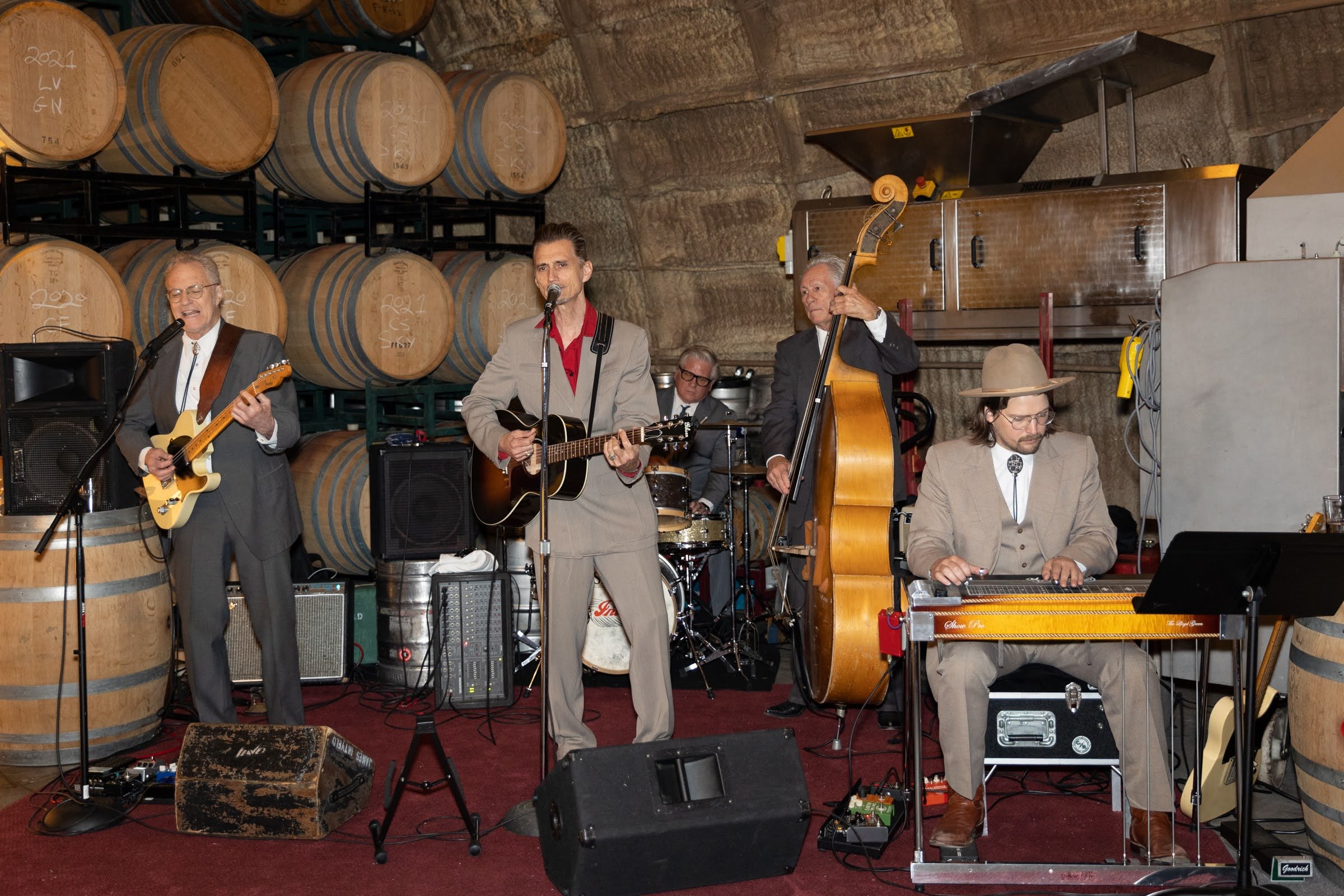 www.santabarbarawedding.com | Emily Hart-Roberts | Carr Winery | Felici Events | Ella &amp; Louie | Band Playing at Reception