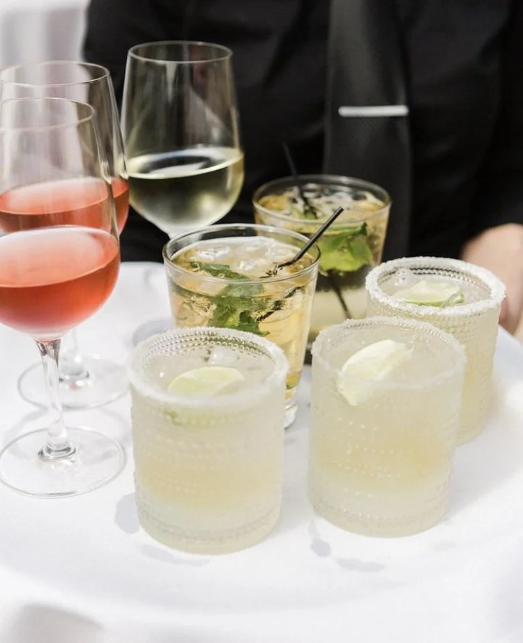 www.santabarbaraweddingstyle.com | Omni Catering | Tray of Wine and Cocktails