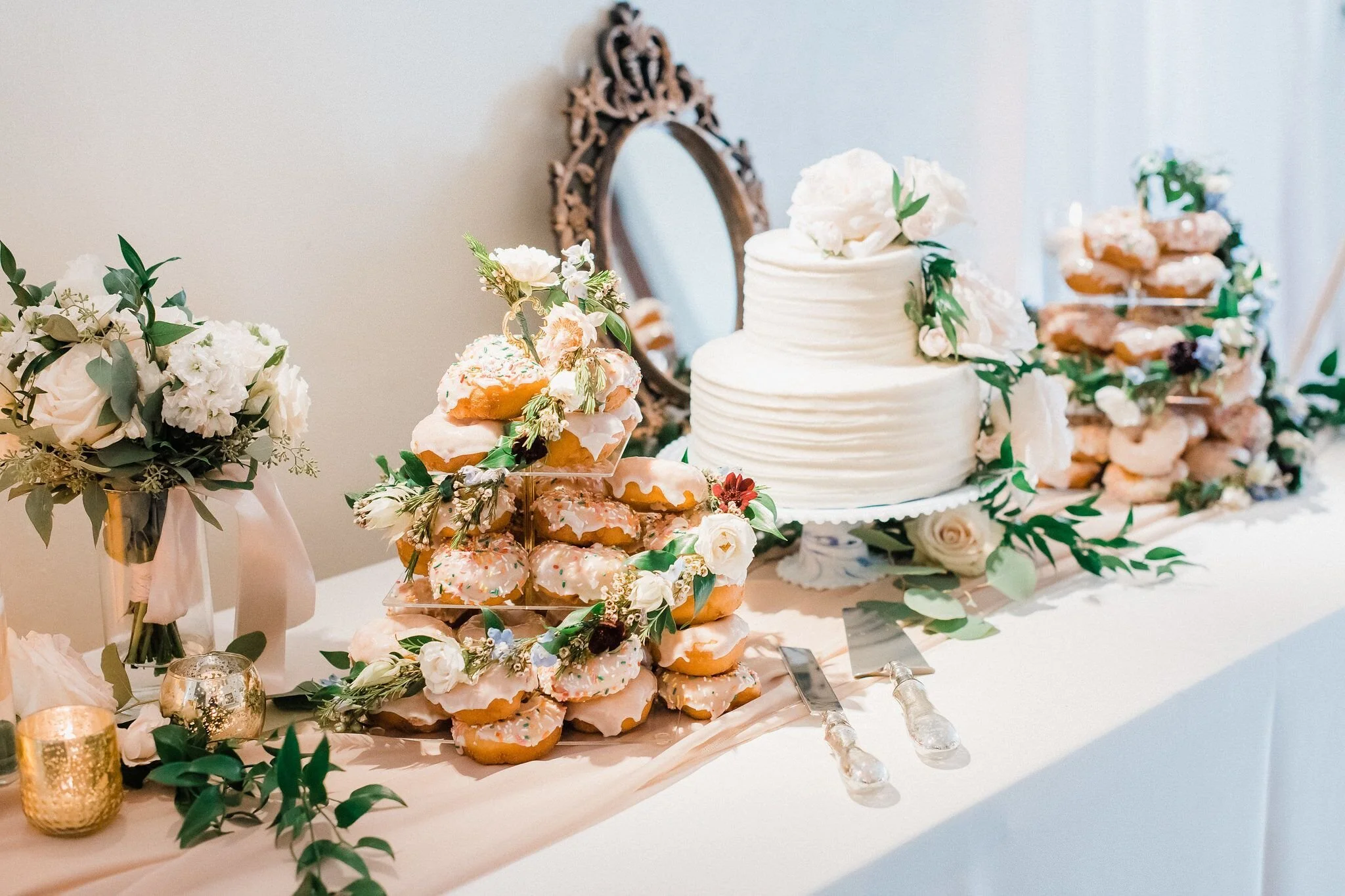 www.santabarbarawedding.com | Grace Kathryn | Burlap &amp; Bordeaux | Villa &amp; Vine | Donut Display Along with Wedding Cake