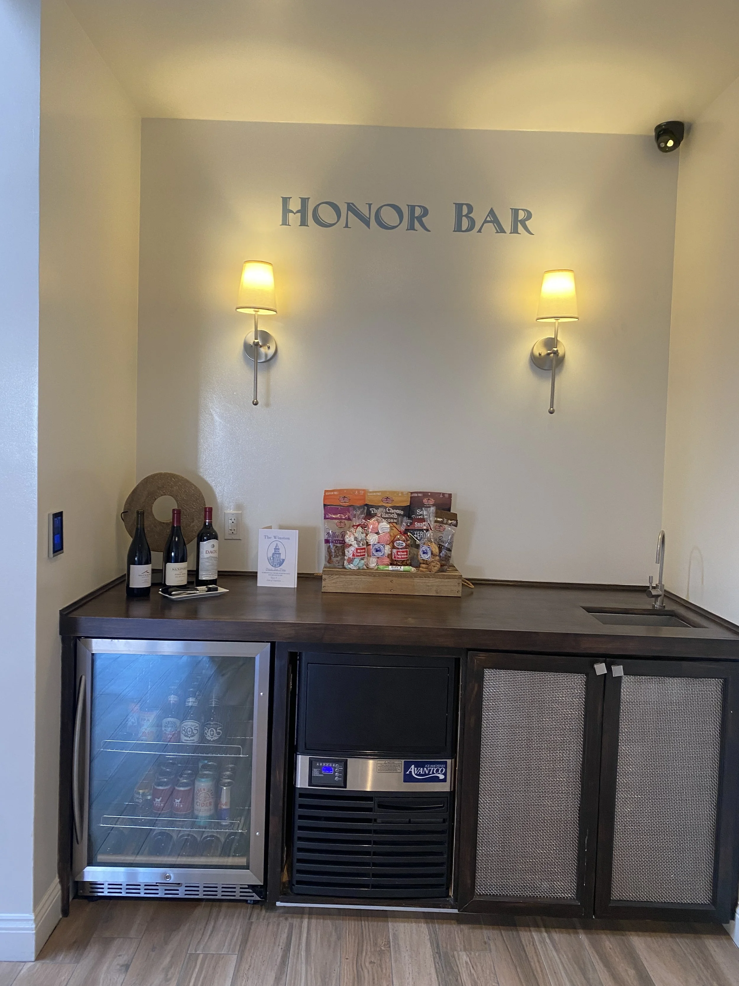 32 honor bar The Winston.JPG