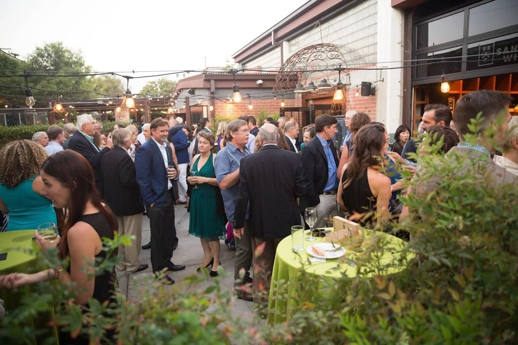 www.santabarbarawedding.com | Santa Barbara Wine Collective | Outdoor Cocktail Hour at the Venue
