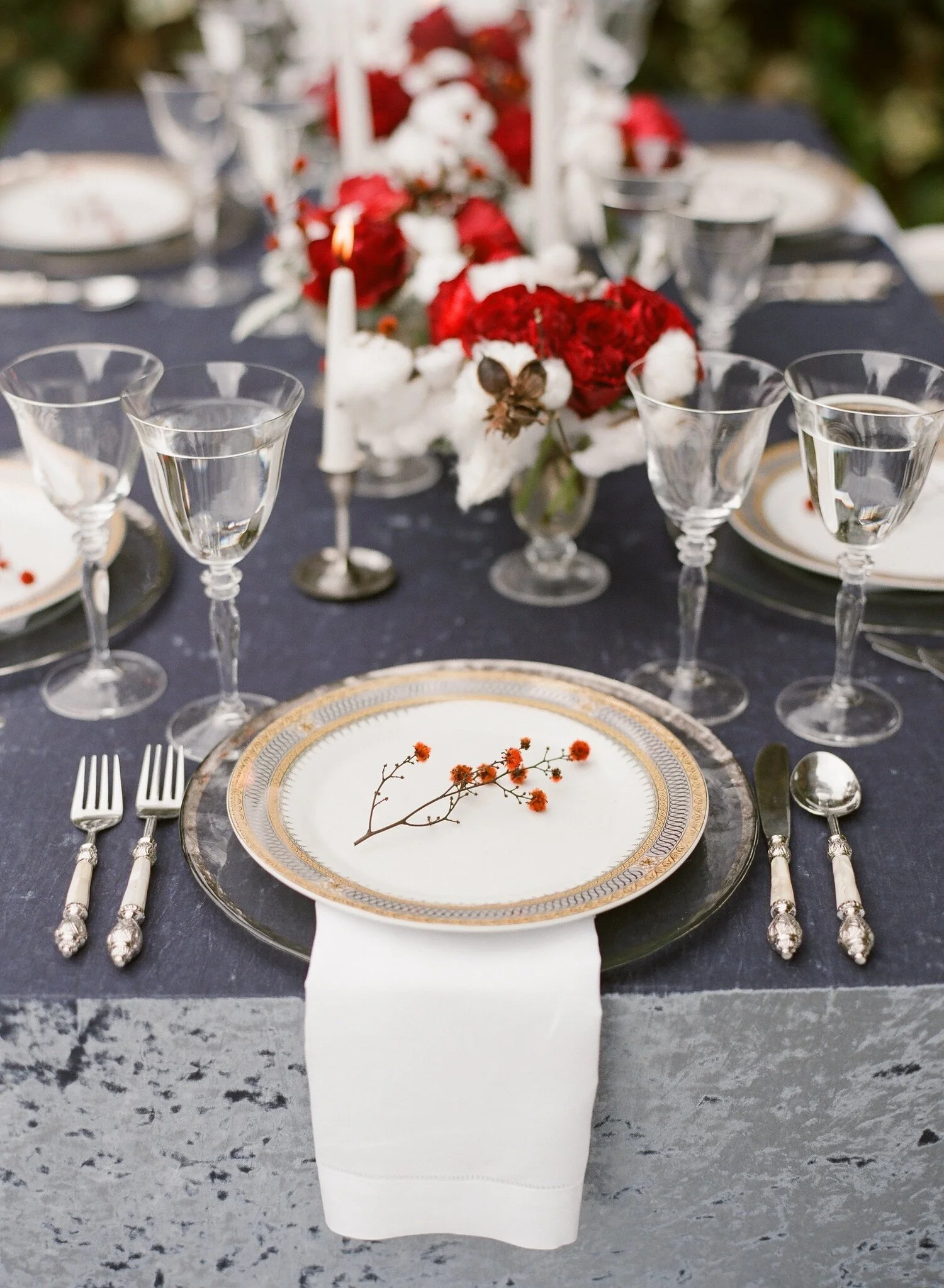 www.santabarbarawedding.com | Michael and Ann Costa | Kelly Oshiro | Town and Country Rentals | La Tavola | Red and White Holiday Tablescape