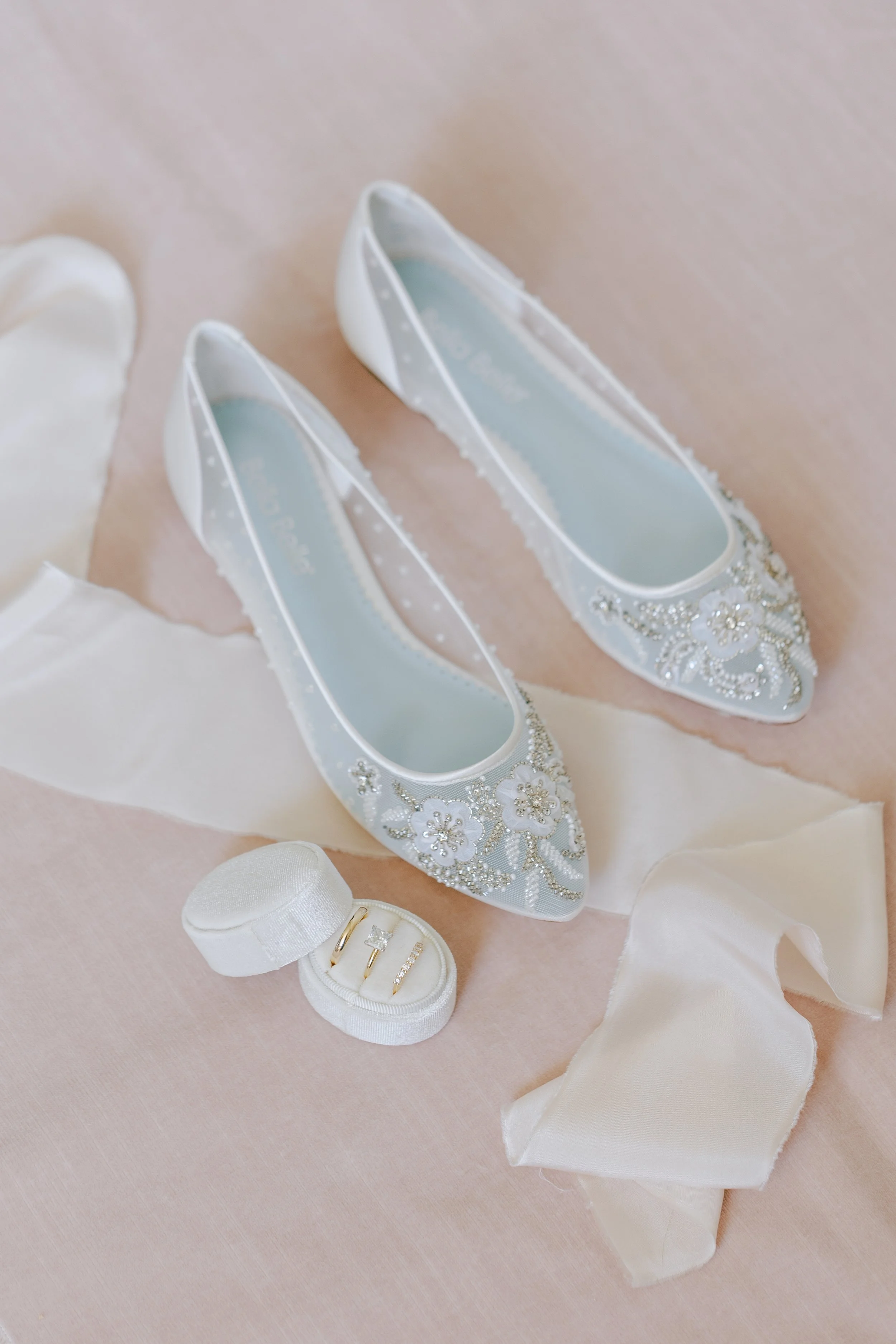 www.santabarbarawedding.com | Gloria Mesa | Belmond El Encanto | Jamison and Tania Photography | Flourish Design & Co. | Bride’s Accessories