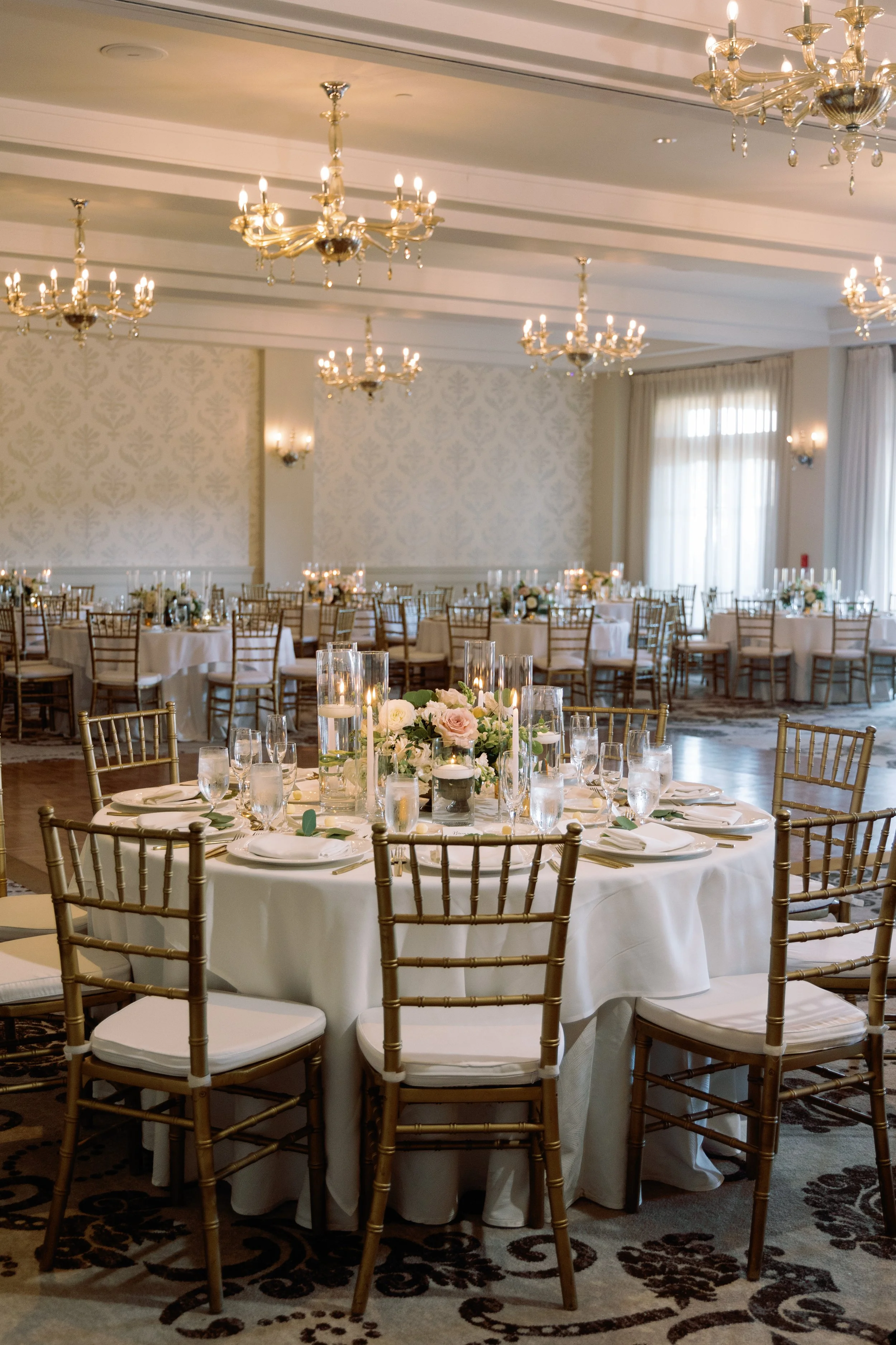 www.santabarbarawedding.com | Gloria Mesa | Belmond El Encanto | Jamison and Tania Photography | Flourish Design & Co. | Dreams America | Amigo Event Rentals | The Reception Set Up