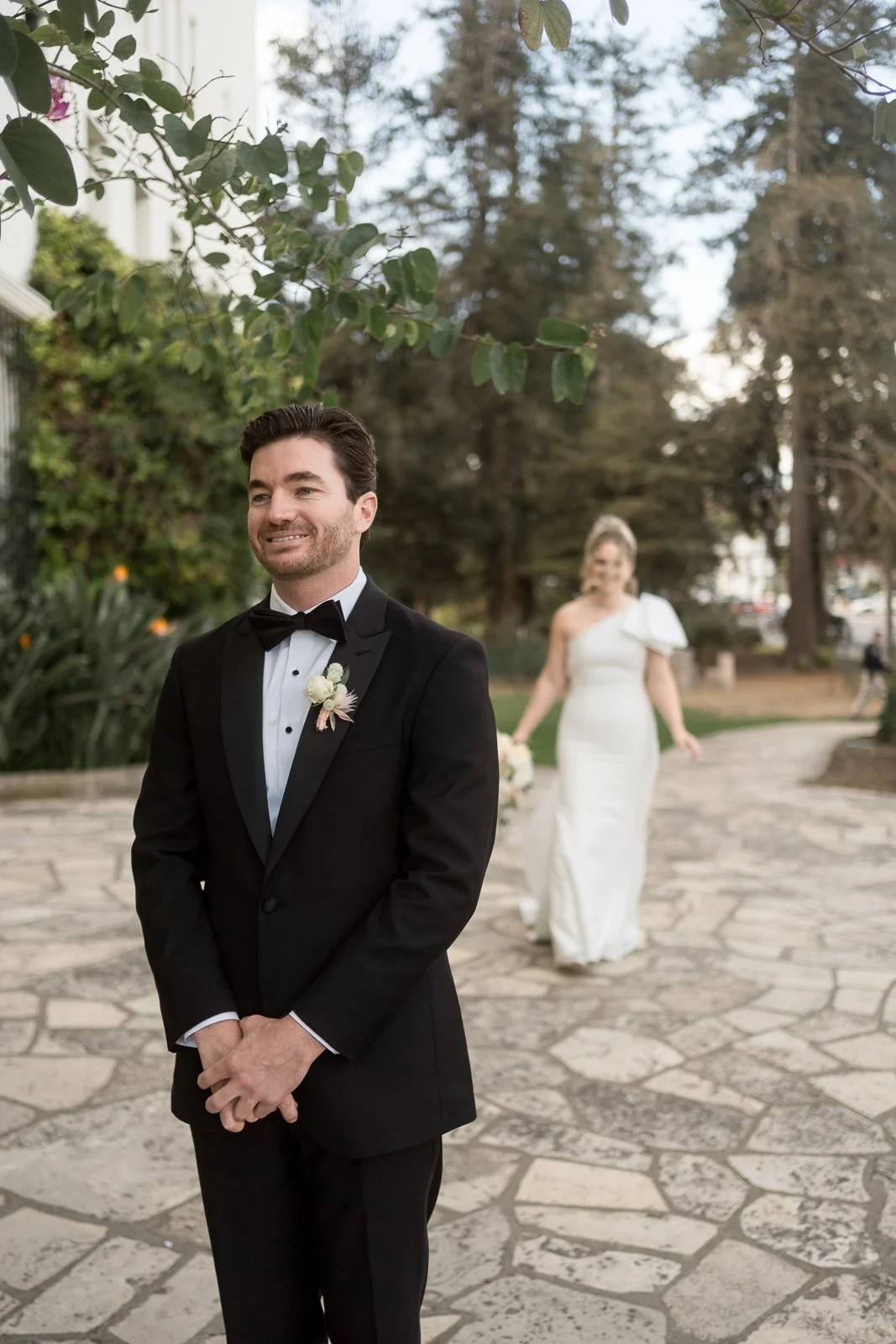 www.santabarbarawedding.com | Events by Fran | Eli Suzuki-Gill | Santa Barbara Courthouse | Blue Blossoms | Just 4 Fun Party Rentals | Party Proper | Couple First Look