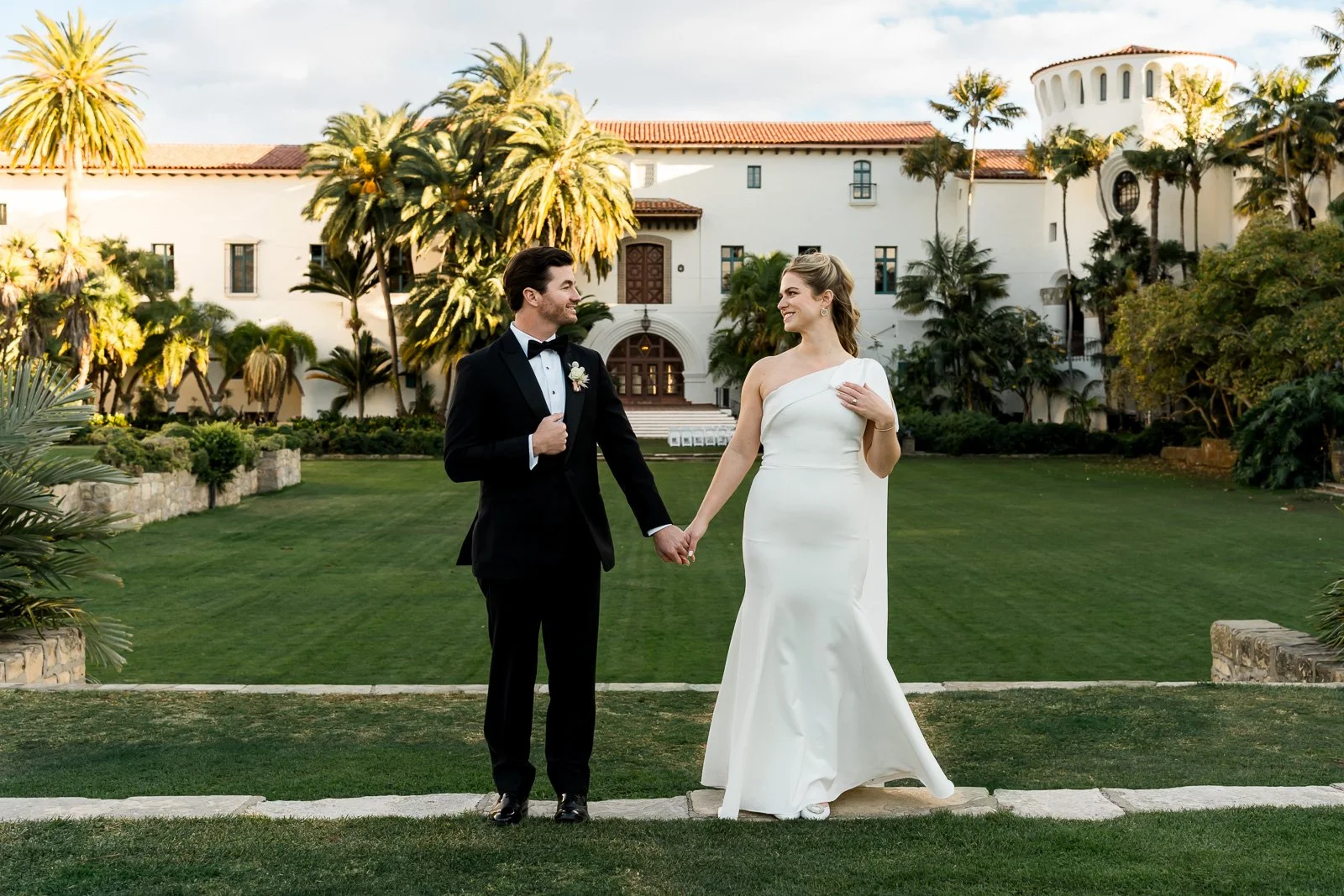 www.santabarbarawedding.com | Events by Fran | Eli Suzuki-Gill | Santa Barbara Courthouse | Blue Blossoms | Just 4 Fun Party Rentals | Party Proper | Couple Photo Shoot