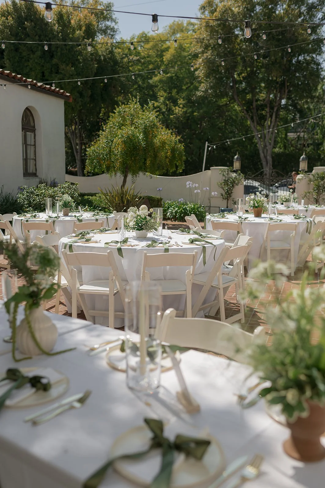 www.santabarbarawedding.com | Unitarian Society of Santa Barbara | Bethany Joy Photo | Intentional Gatherings Co. | Bliss Fine Florals | Reception Set Up