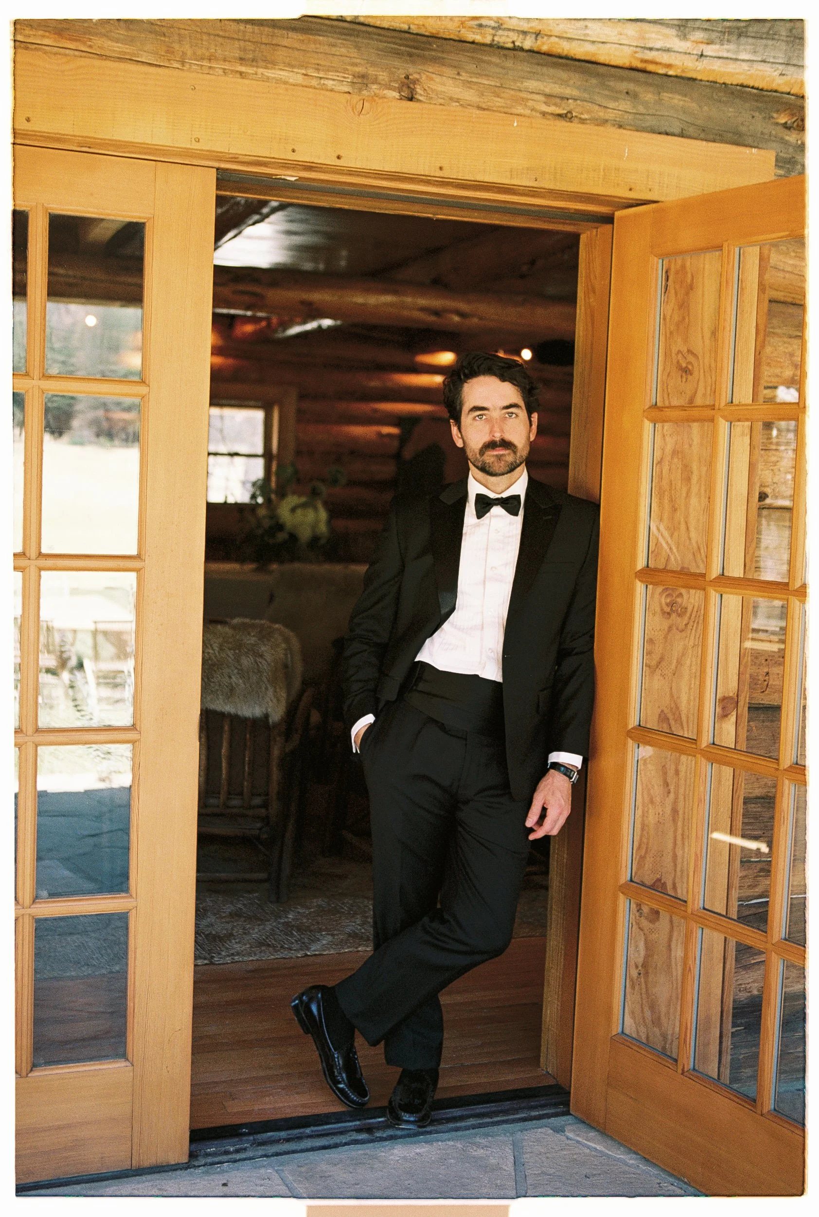 www.santabarbarawedding.com | Zaca Lake | Laine Palm Planning | Alanna Durkee | Brophy Blooms | Groom Getting Ready