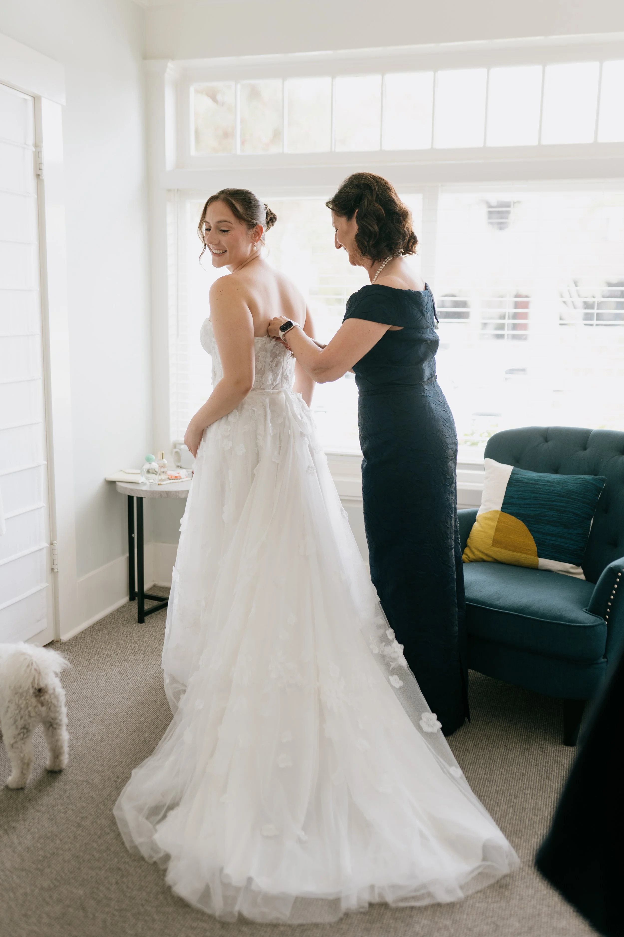 www.santabarbarawedding.com | Bae Events | Danya Izarraraz | Anthology Studios | Willowby by Watters | Samara Beauty | Bride Getting Ready with Mom