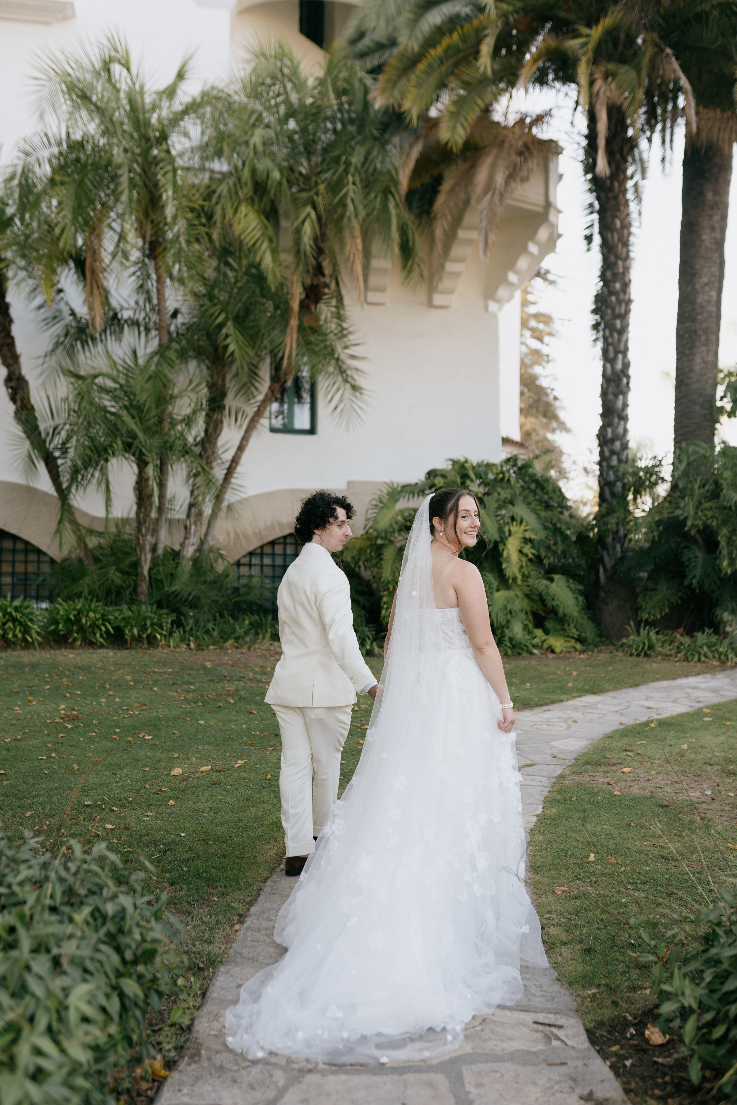 www.santabarbarawedding.com | Bae Events | Danya Izarraraz | Anthology Studios | Backdrop Boutique | Tailor’s Keep | Willowby by Watters | Samara Beauty | Couple Photoshoot