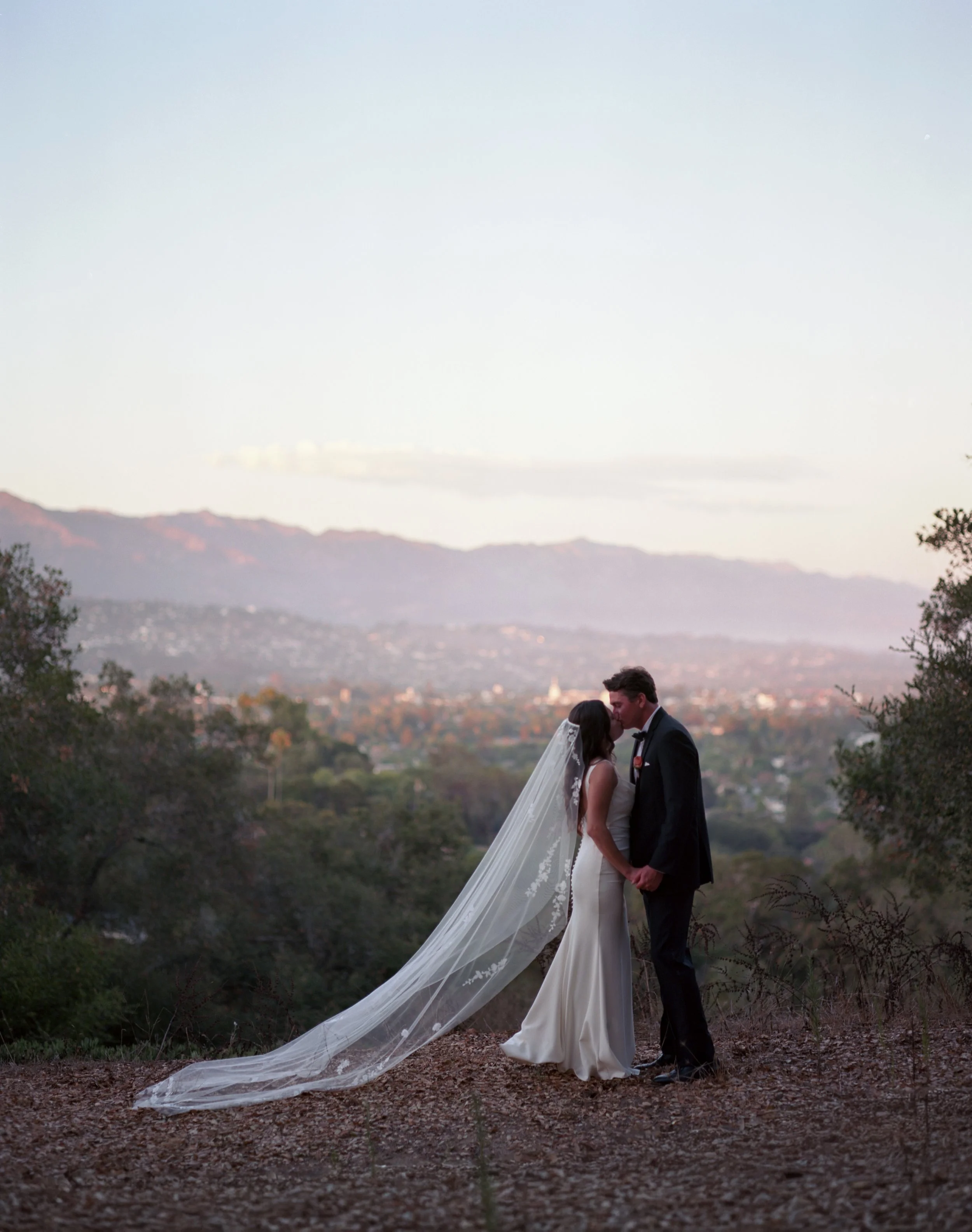 www.santabarbarawedding.com | Godric Grove | Open Range Films | Anthology Studios | Shanie Crosbie | Corinne V | Couple at Sunset