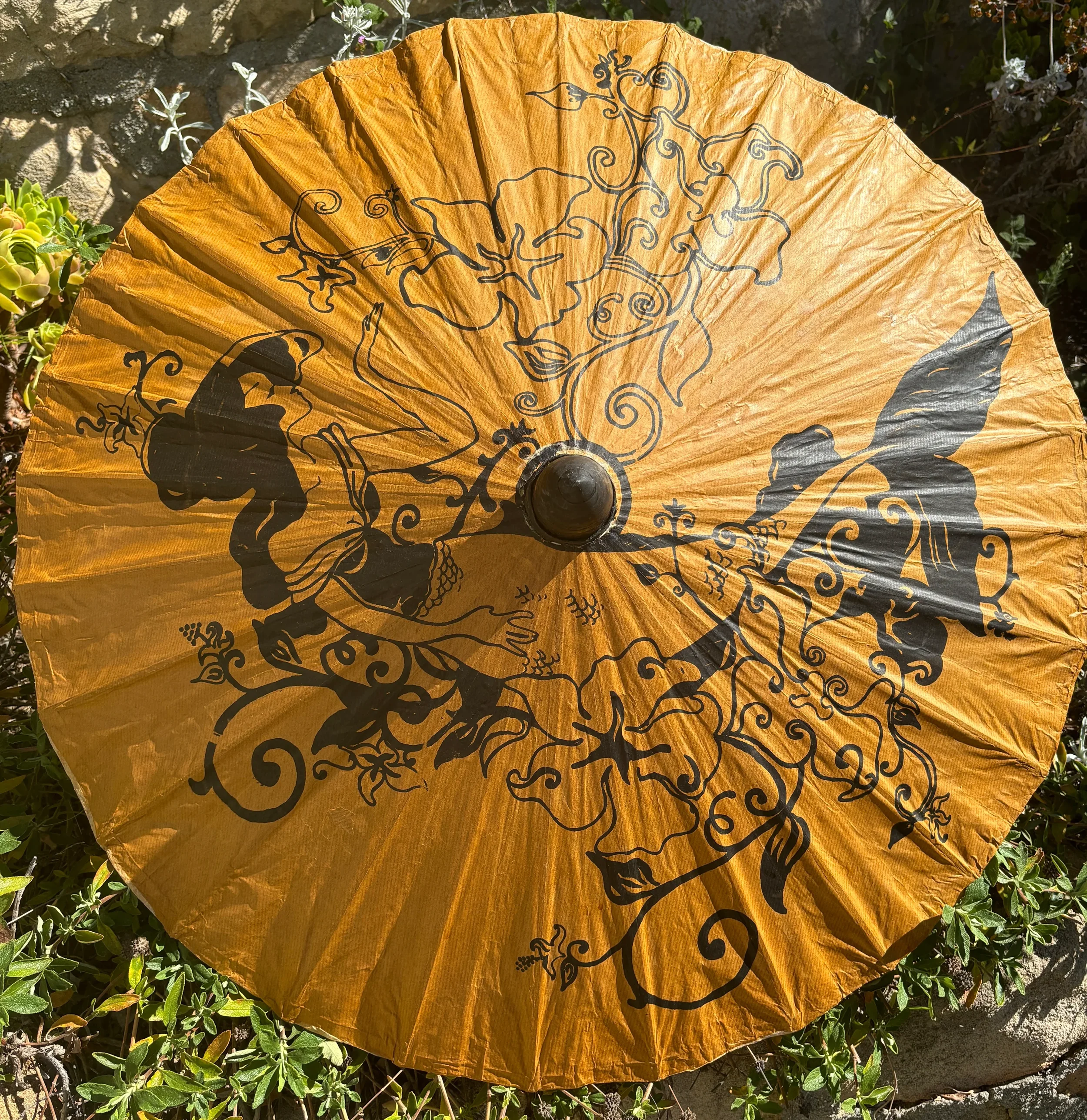 www.santabarbarawedding.com | Parasols in Paradise | Umbrellas for Weddings