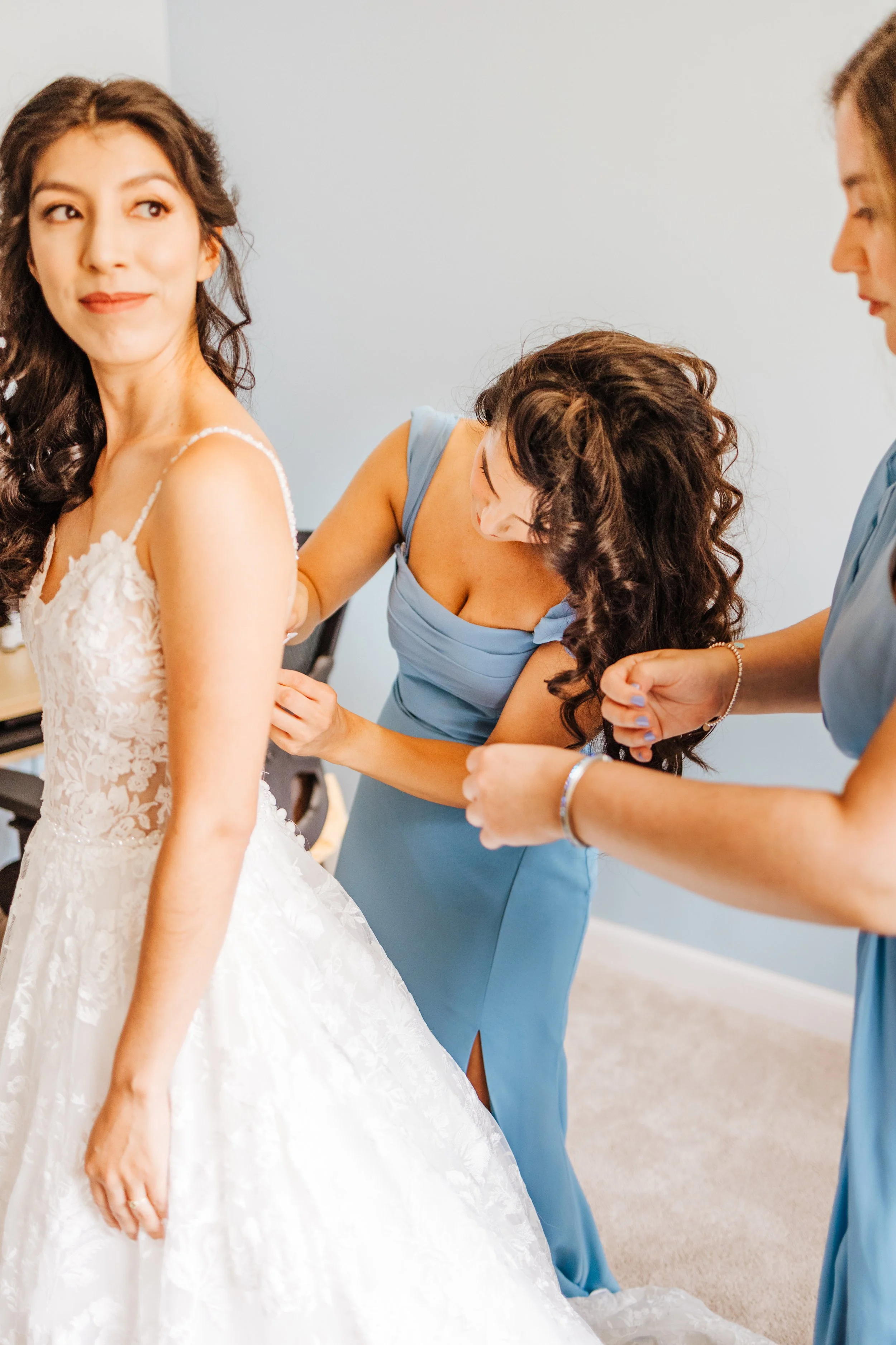 www.santabarbarawedding.com | Allie Dearie | Lucky Penny Events | Old Mission Santa Barbara | Bride Getting Ready