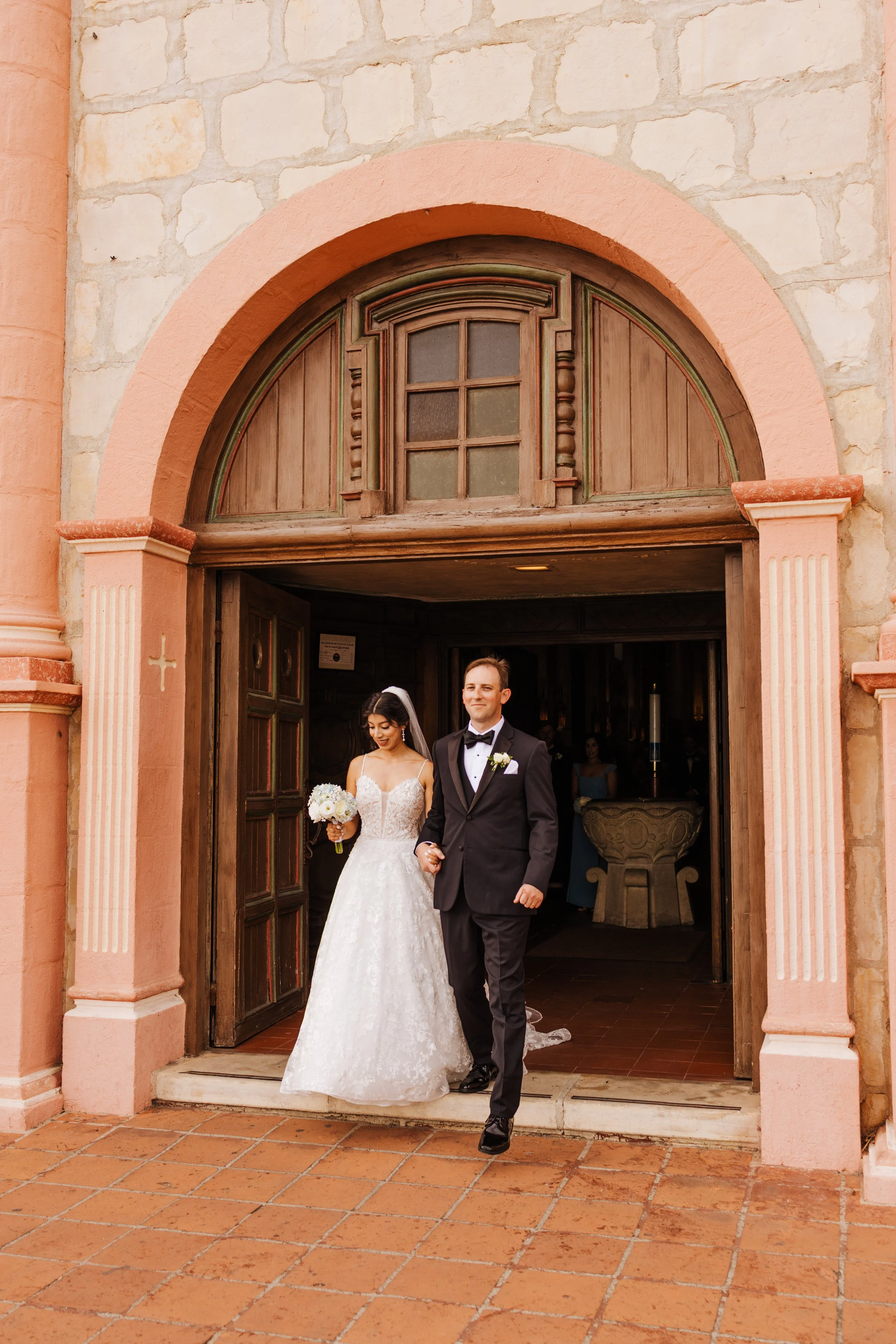 www.santabarbarawedding.com | Allie Dearie | Lucky Penny Events | Old Mission Santa Barbara | Father Dan Lackie | The Ceremony
