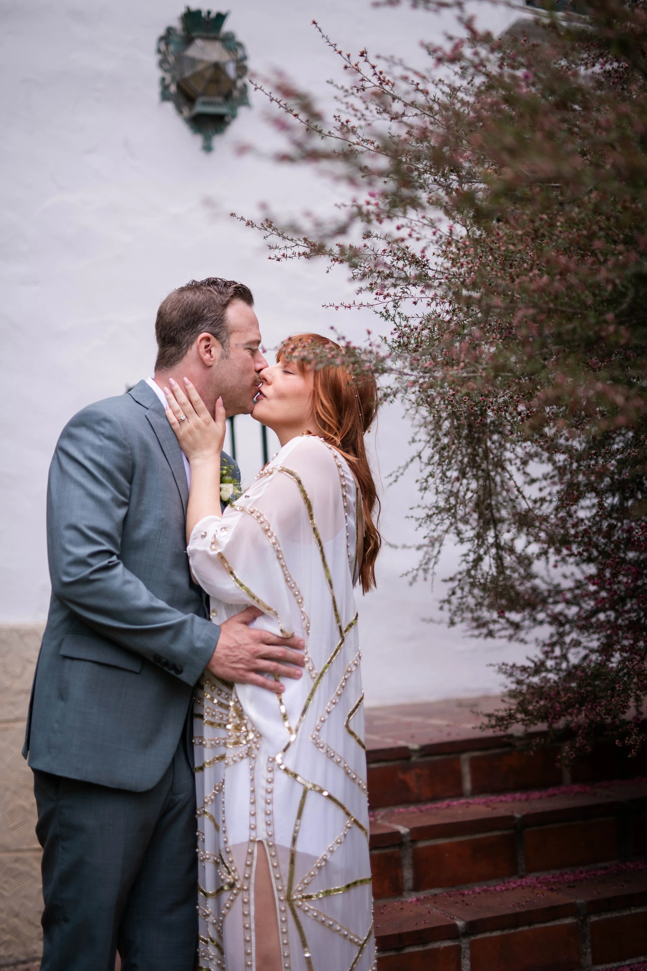 www.santabarbarawedding.com | Santa Barbara Courthouse | Nate and Jenny Weddings | Free People | Courthouse Elopement