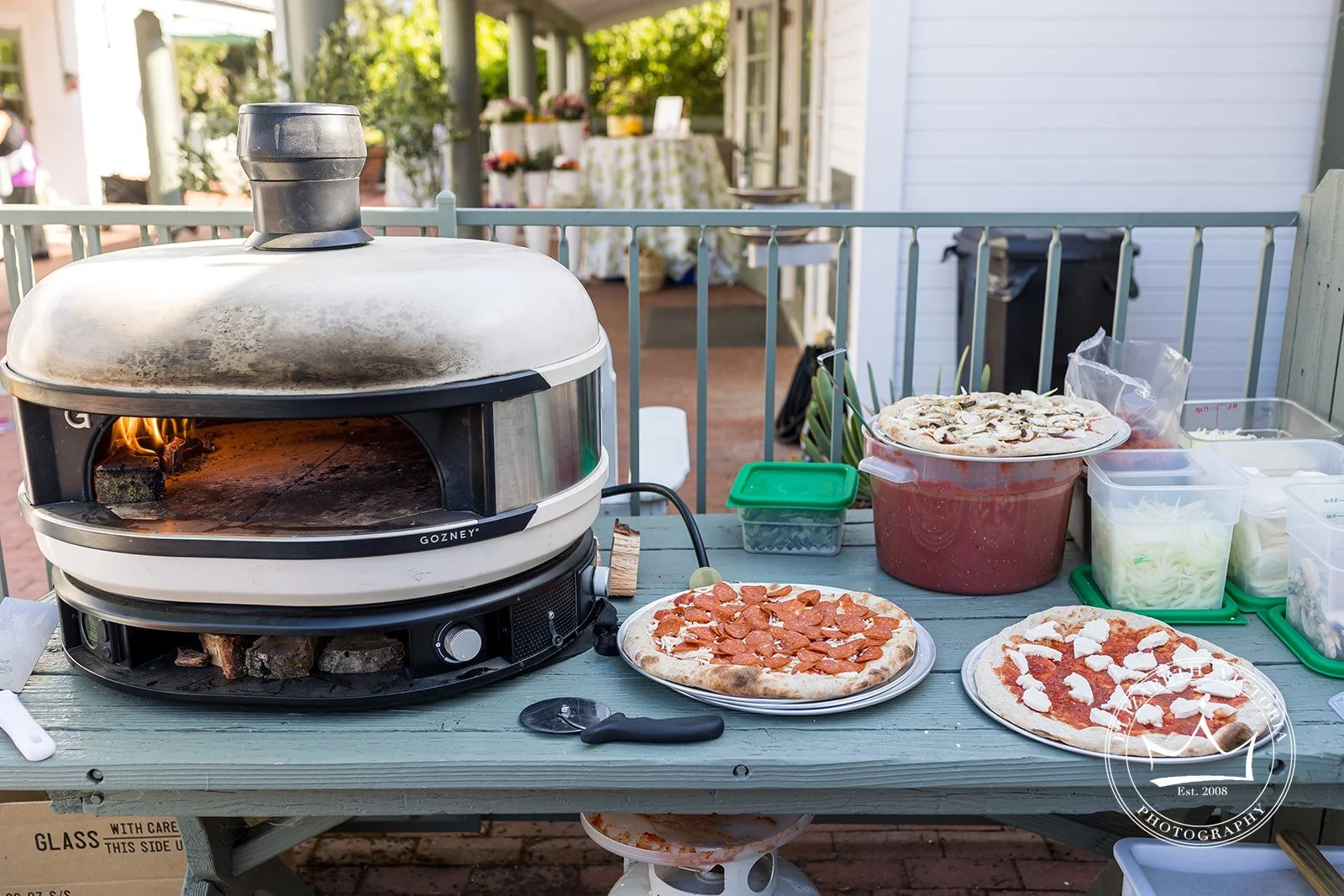 www.santabarbarawedding.com | Live Oak Unitarian | Elizabeth Victoria | Emily Hart-Roberts |&nbsp;I Love You Maddly Weddings &amp; Events | Santa Barbara Hives | Pizza Station