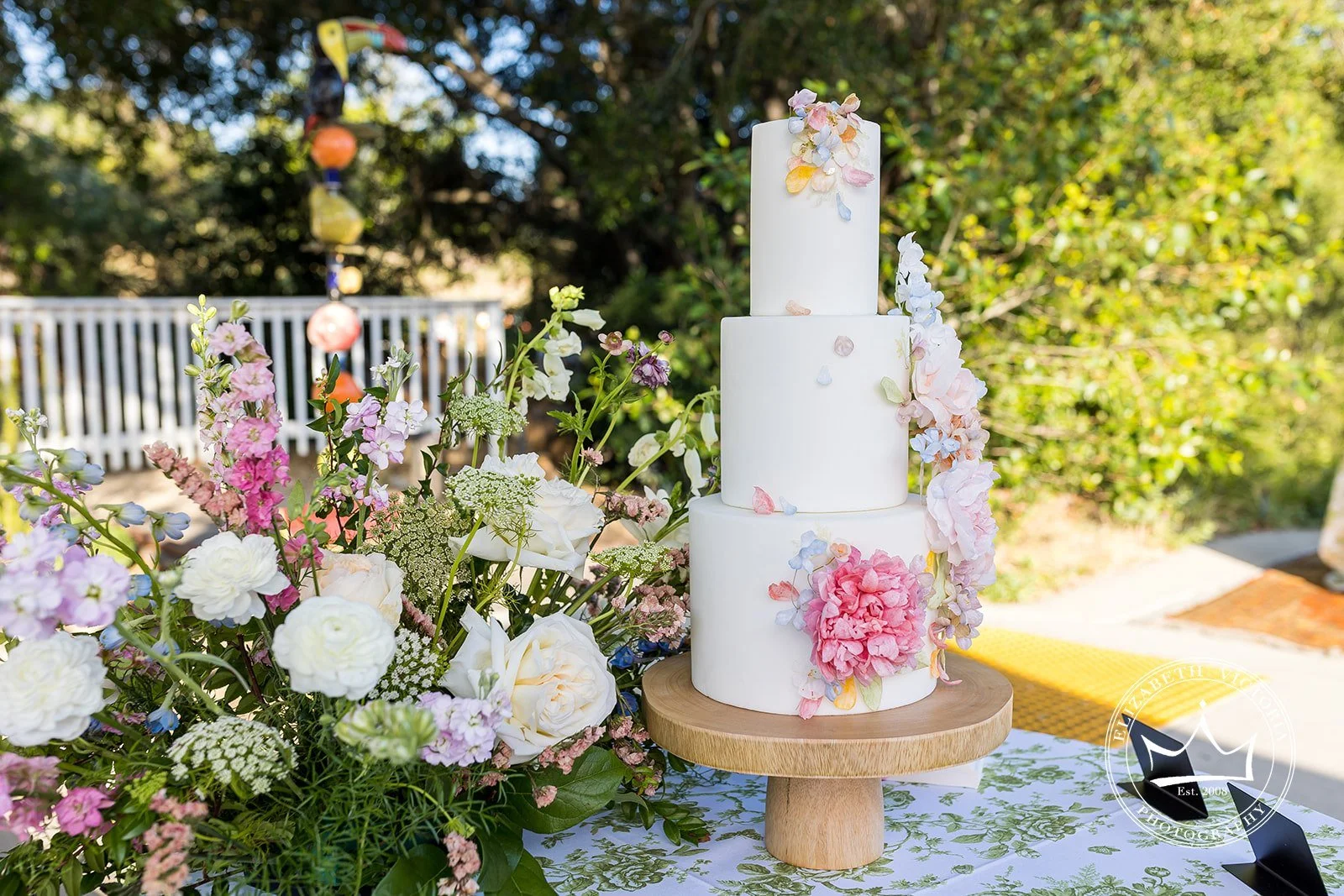 www.santabarbarawedding.com | Live Oak Unitarian | Elizabeth Victoria | Emily Hart-Roberts |&nbsp;I Love You Maddly Weddings | A Pretty Little Posie | Cakes by Heather Ashley | Wedding Cake