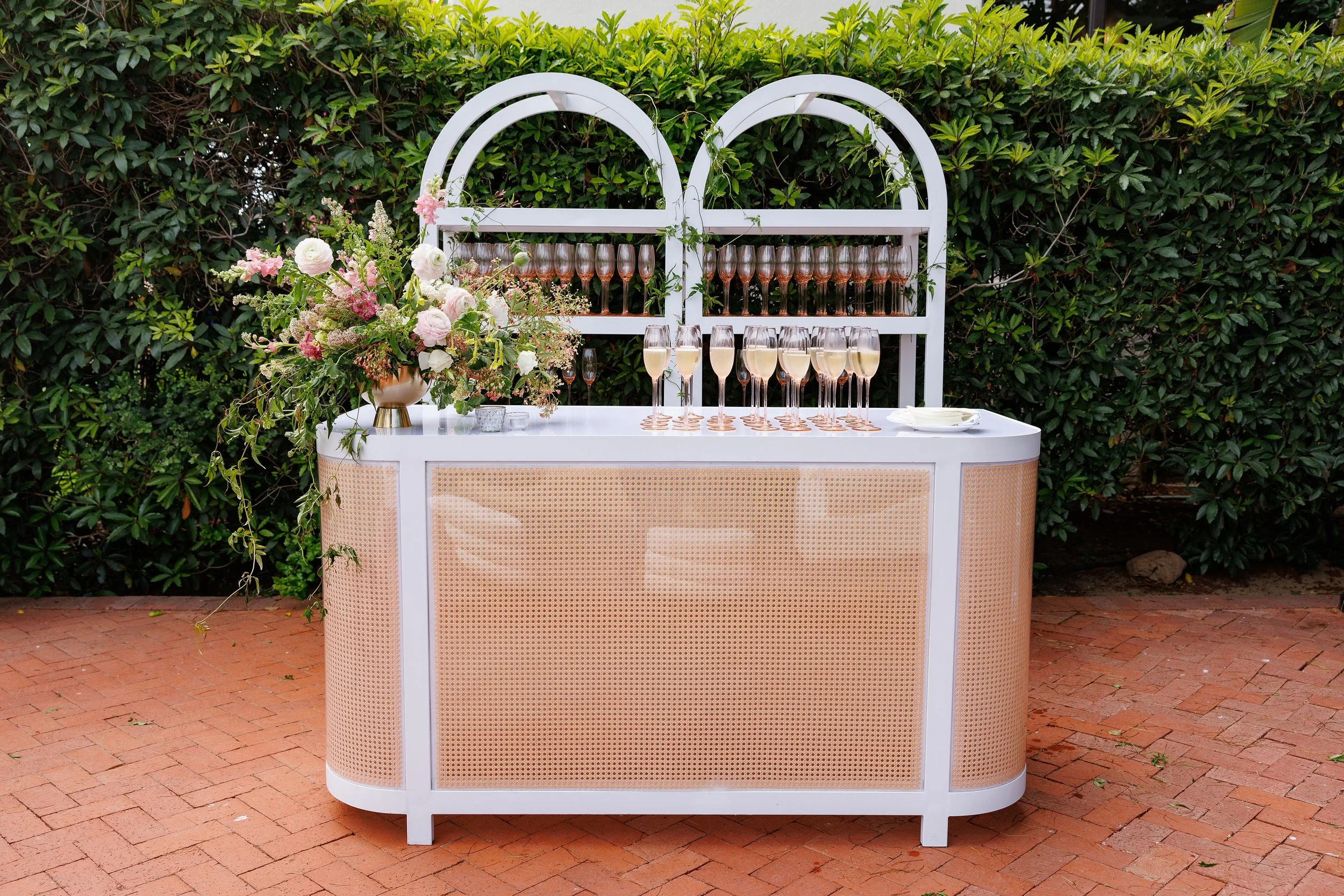 www.santabarbarawedding.com | Girl Squad Media | Riviera Mansion | Town and Country Event Rentals | Outdoor Garden Party Wedding 