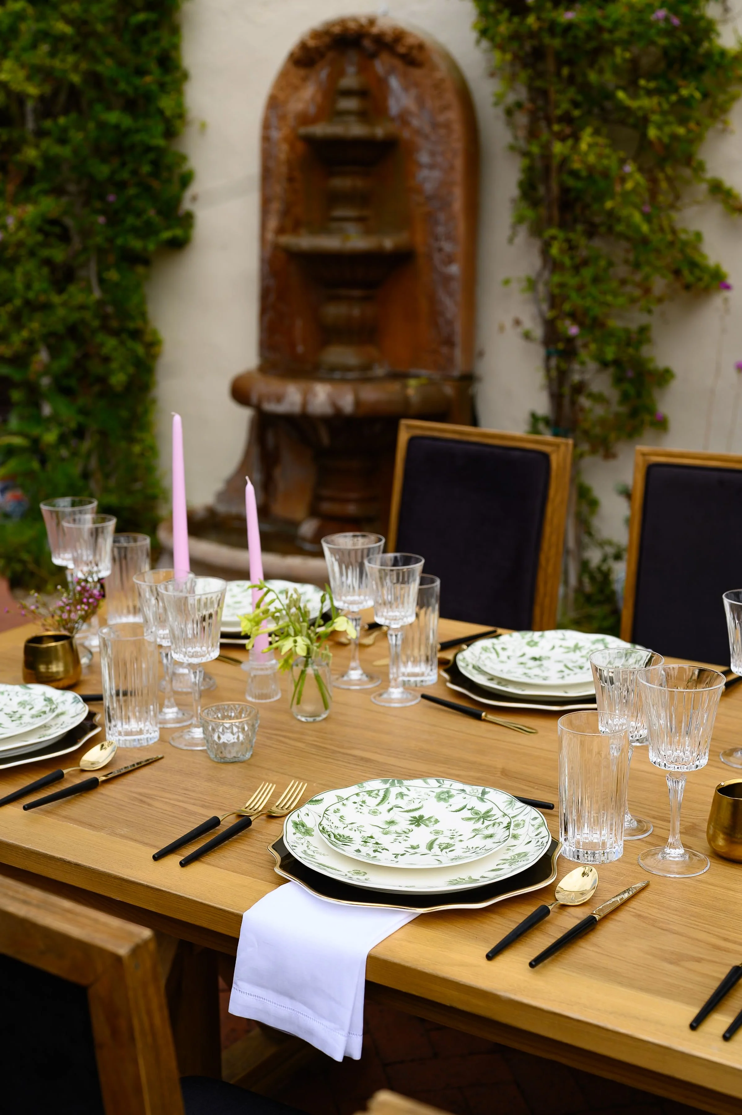 www.santabarbarawedding.com | Girl Squad Media | Riviera Mansion | Town and Country Event Rentals | Outdoor Garden Party Wedding 