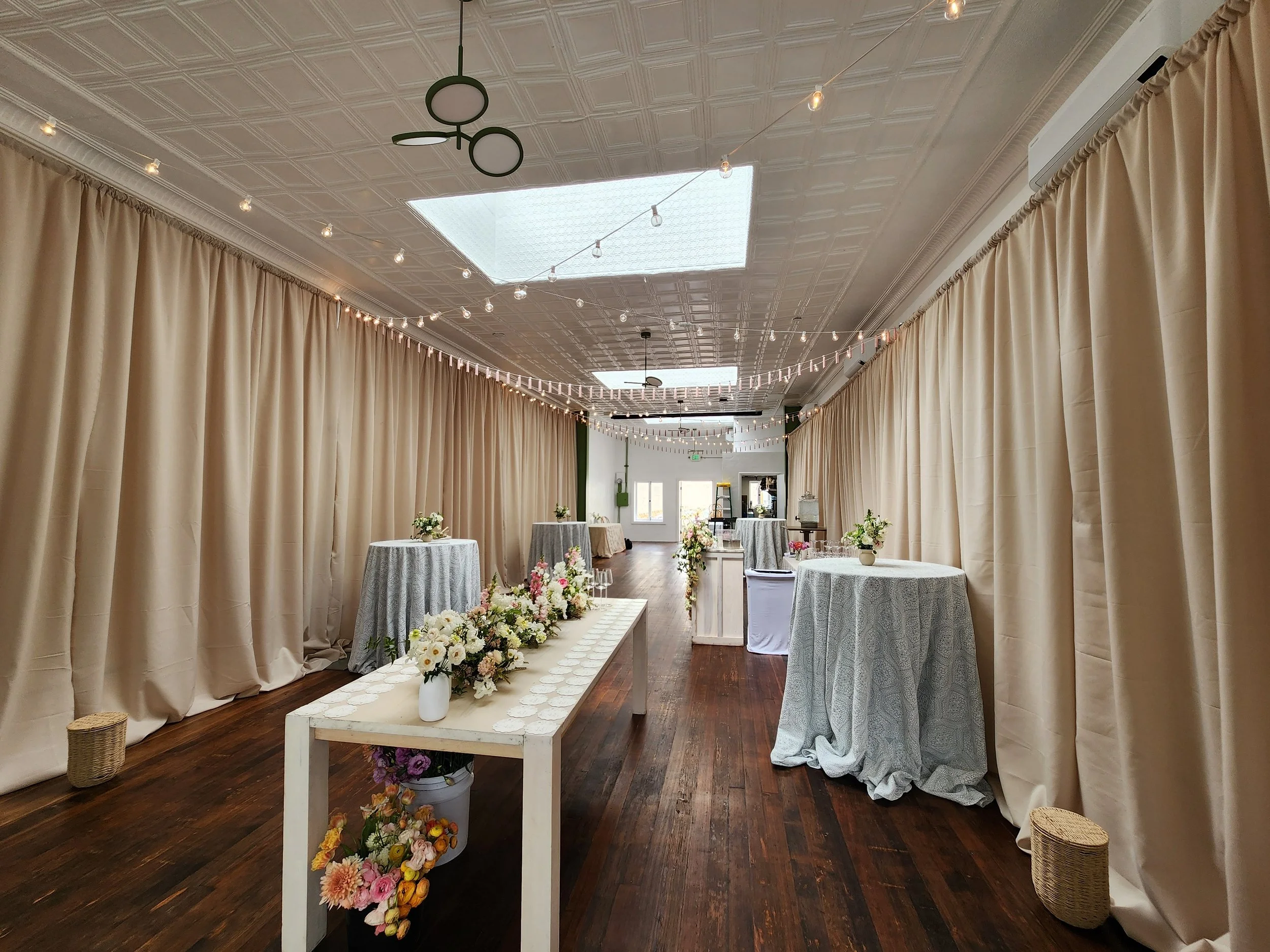 www.santabarbarawedding.com | Surraya Event Planning | Haley Garces | Drift Hotel | Best Day Ever | Party Pleasers | Nuage Designs | Reception Area