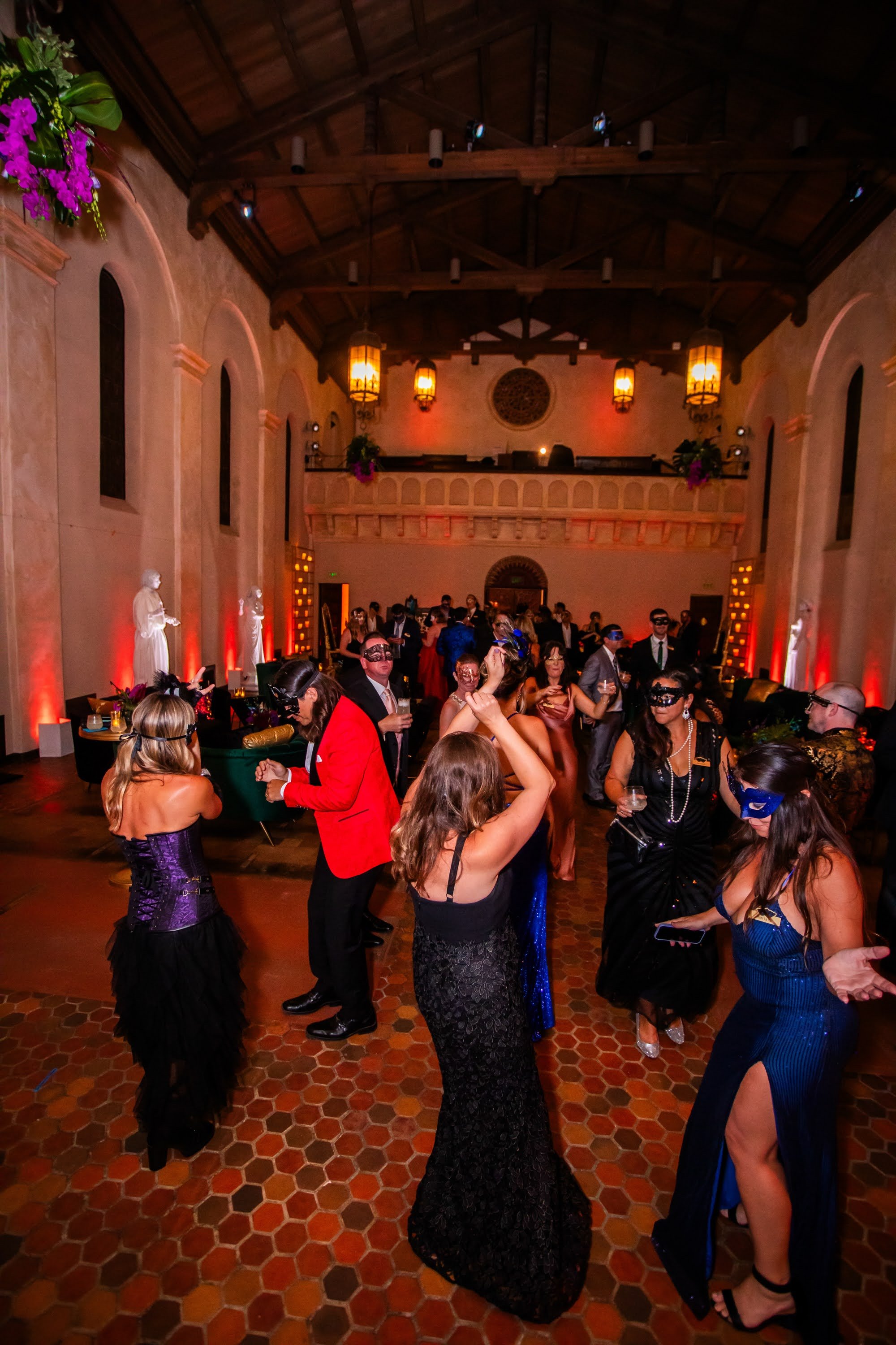 www.santabarbarawedding.com | Unitarian Society of Santa Barbara | Halloween Theme Wedding