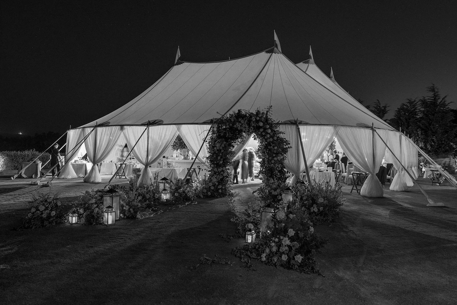 www.santabarbarawedding.com | Sposto Photography | Olive Grove Estate | weddings by Susan Dunne | Mulberry Estate | Bright Event Rentals | Reception Tent at Night
