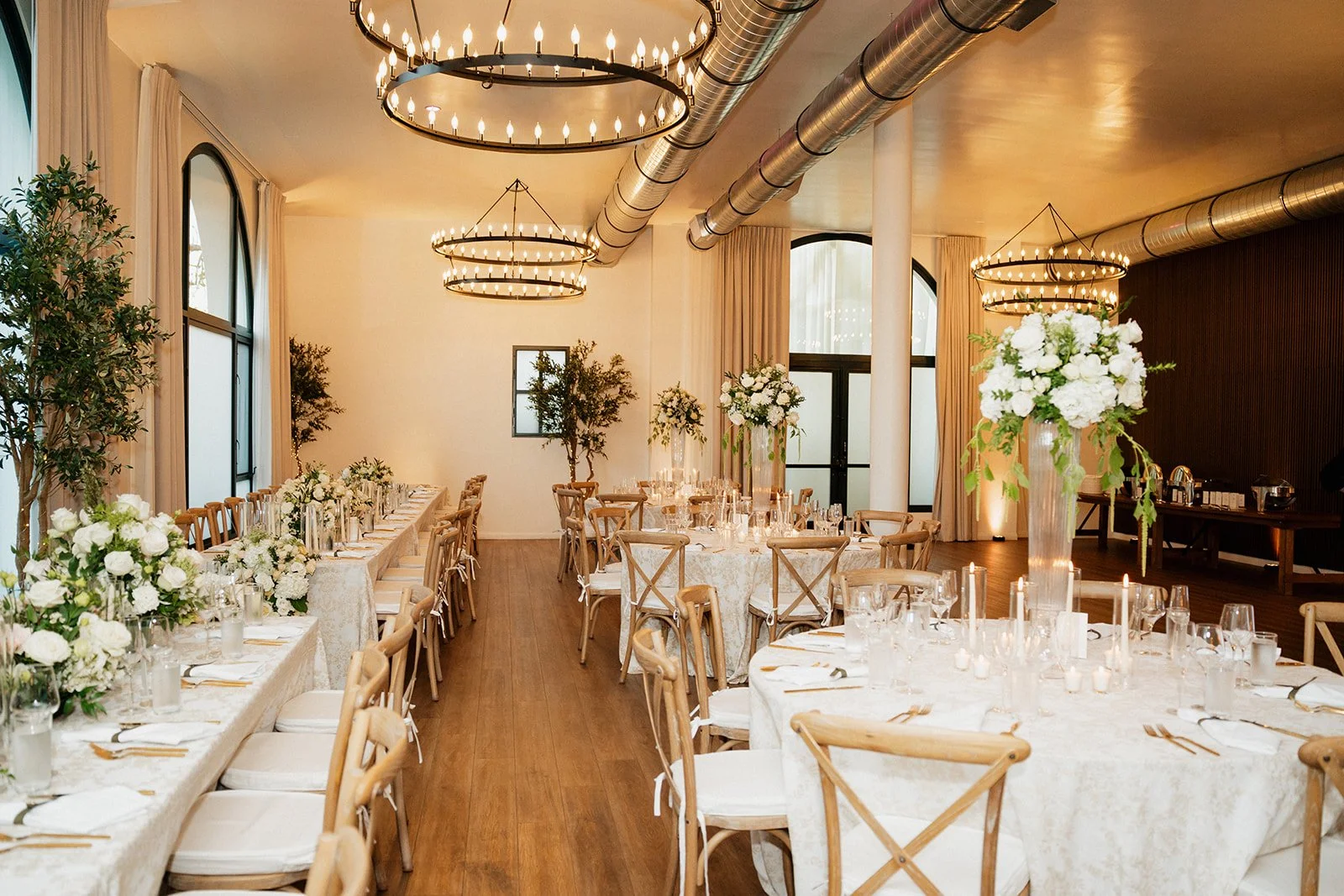 www.santabarbarawedding.com | Izzy Orellana Photo | La Amada | Santa Barbara Wedding Reception Venue