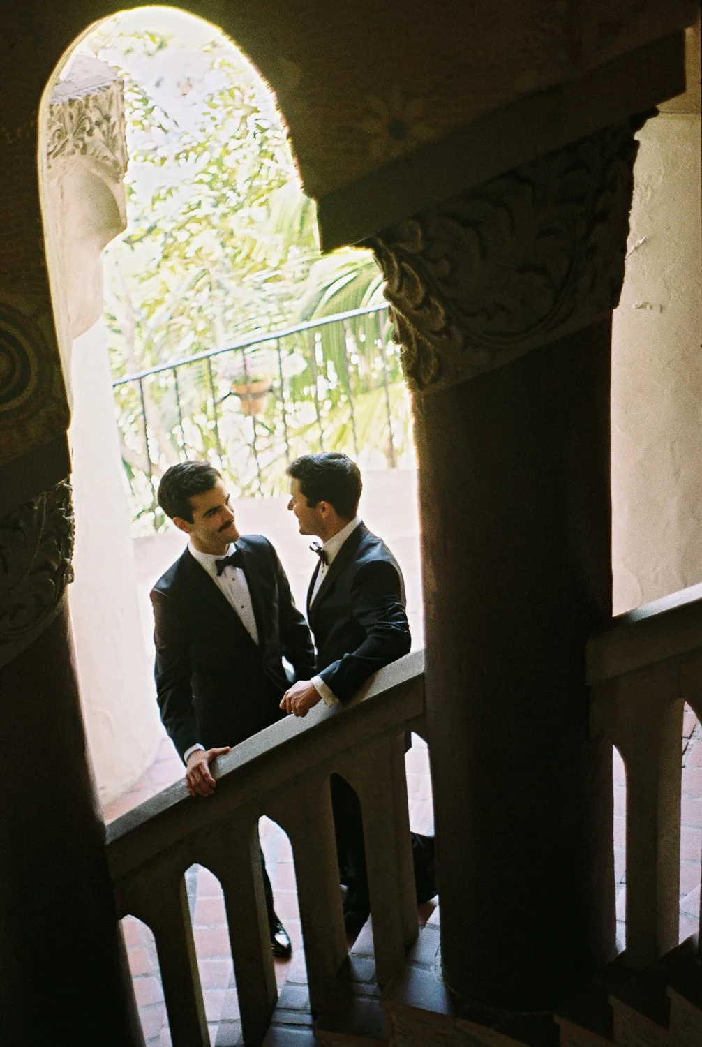 www.santabarbarawedding.com | Holly Castillo | Santa Barbara Courthouse | LGBTQ+ Wedding at the Courthouse