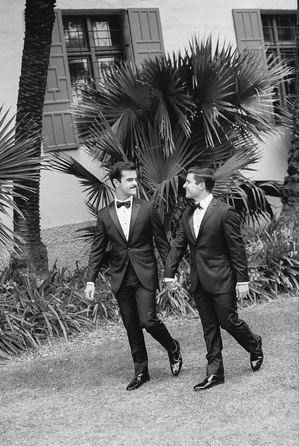 www.santabarbarawedding.com | Holly Castillo | Santa Barbara Courthouse | LGBTQ+ Wedding at the Courthouse