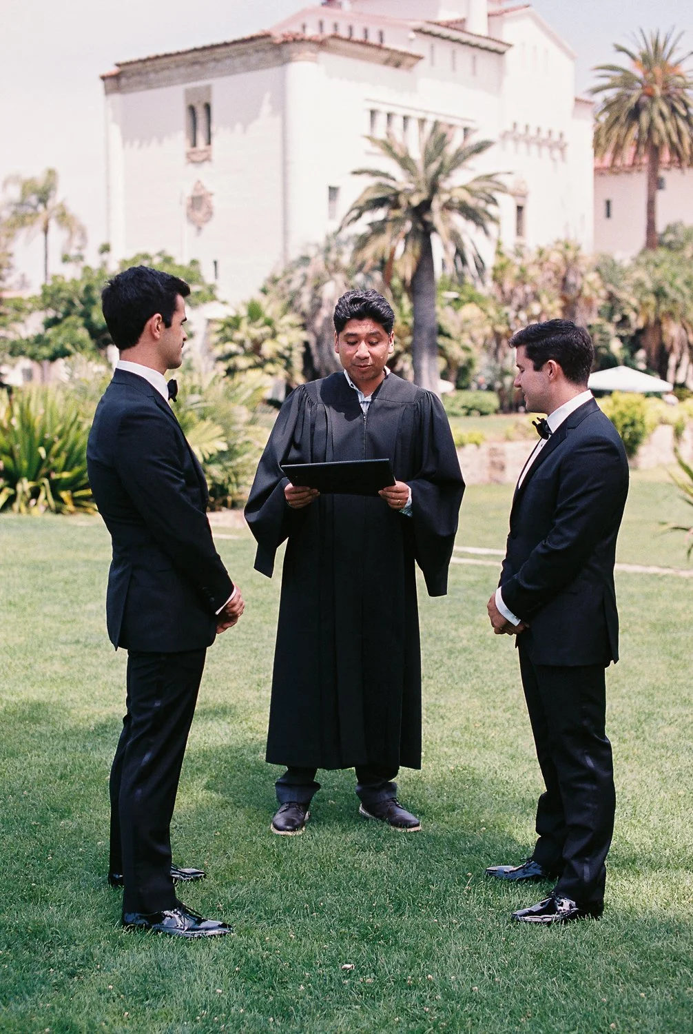 www.santabarbarawedding.com | Holly Castillo | Santa Barbara Courthouse | LGBTQ+ Wedding at the Courthouse