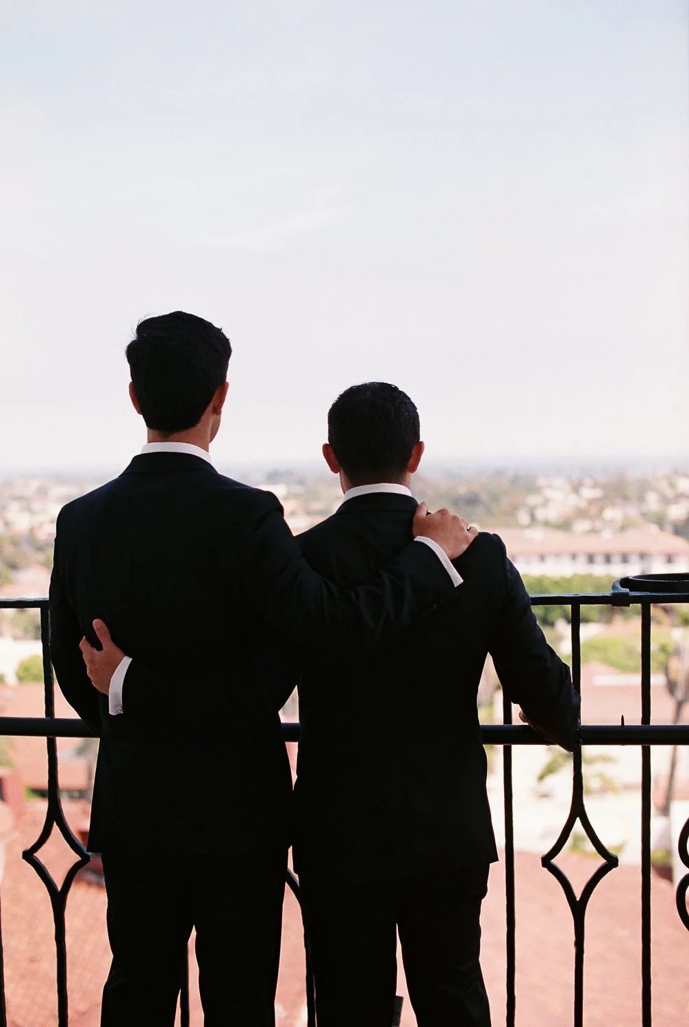 www.santabarbarawedding.com | Holly Castillo | Santa Barbara Courthouse | LGBTQ+ Wedding at the Courthouse