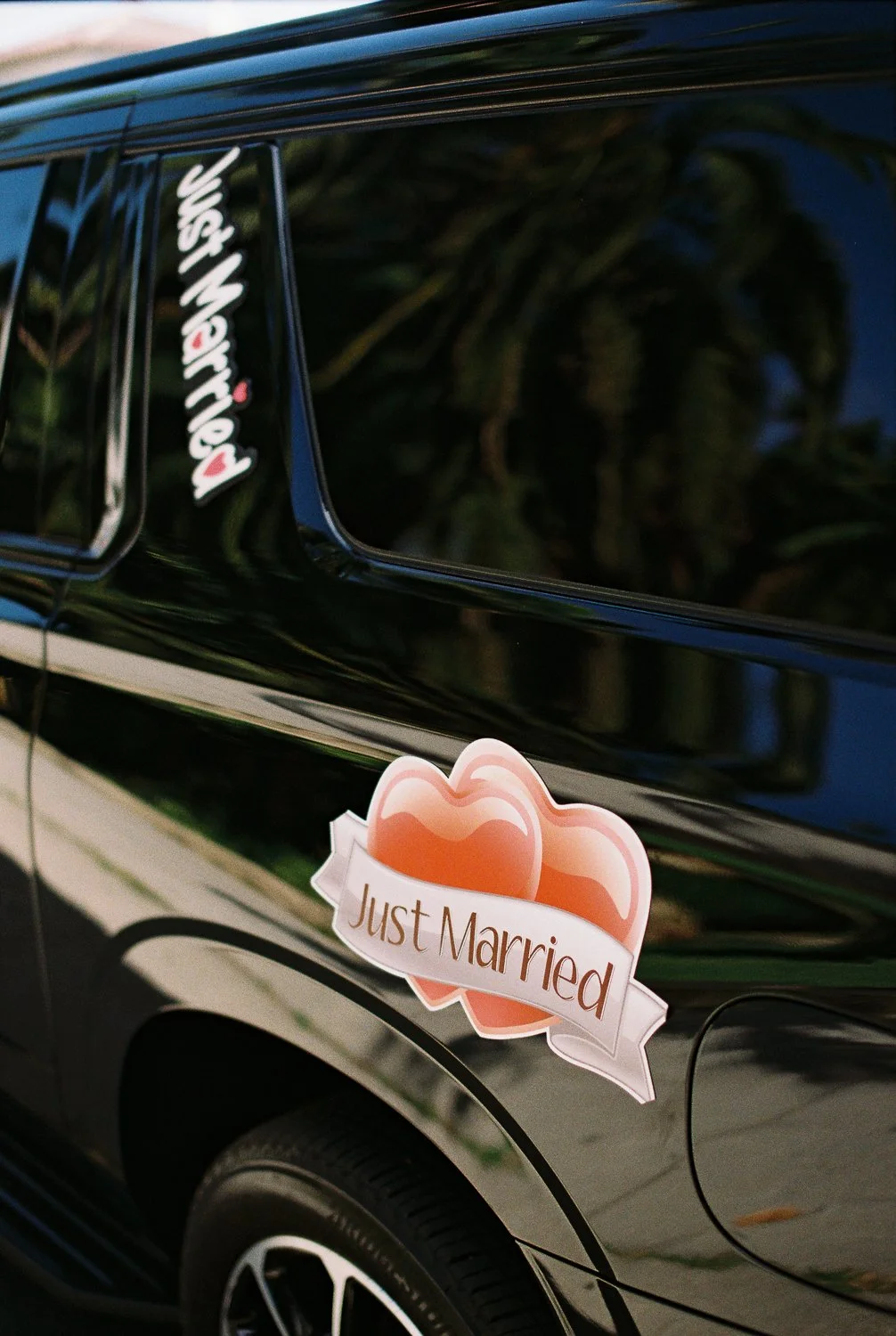 www.santabarbarawedding.com | Holly Castillo | Santa Barbara Courthouse | LGBTQ+ Wedding at the Courthouse