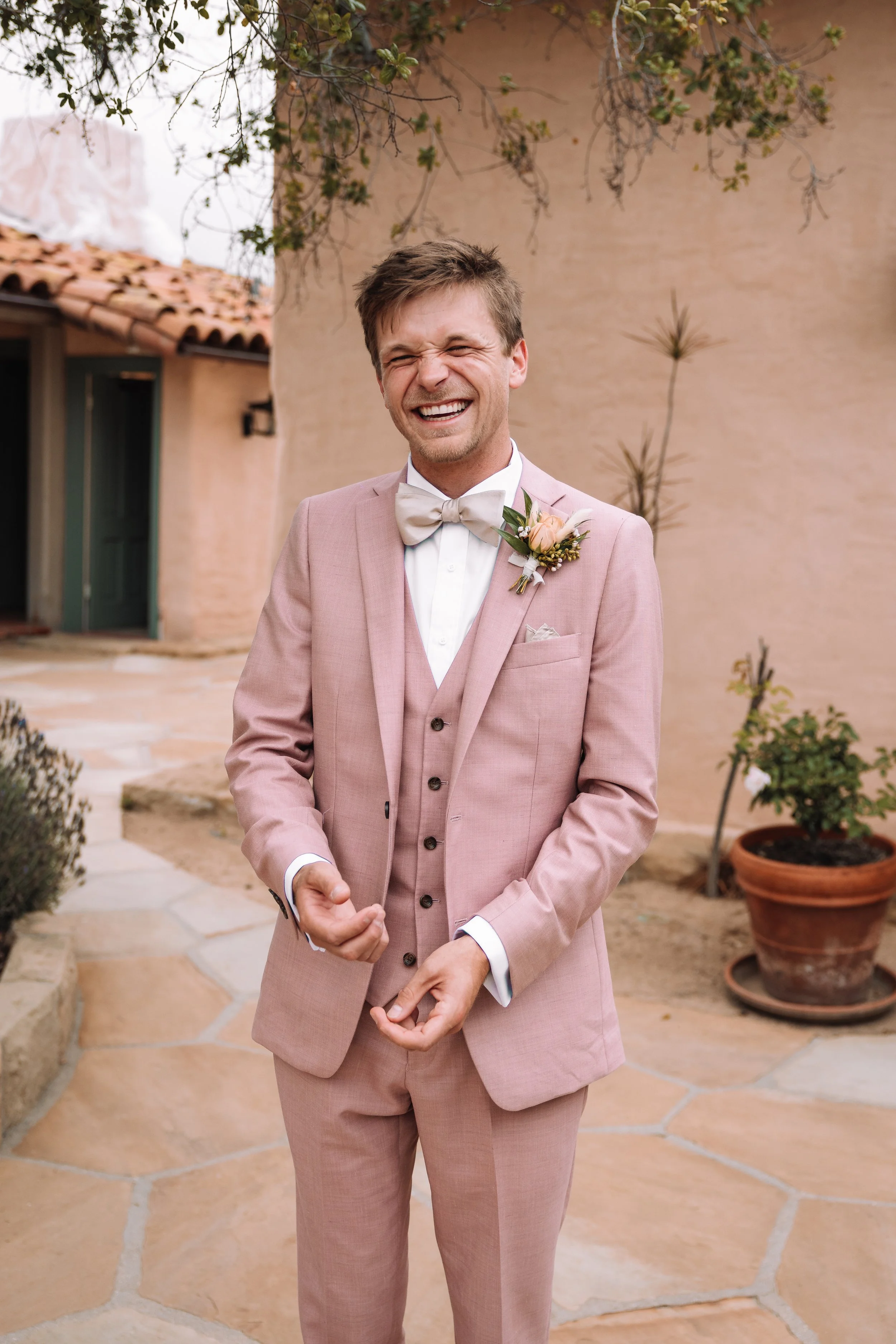 www.santabarbarawedding.com | Bear Beau | SB Historical Museum | Tangled Lotus | KB Events | Groom Getting Ready