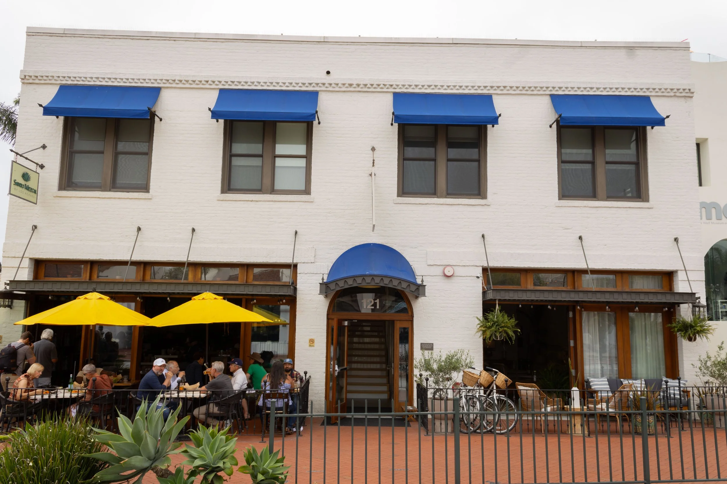 www.santabarbarawedding.com | Riviera Beach House | Santa Barbara Wedding Venue