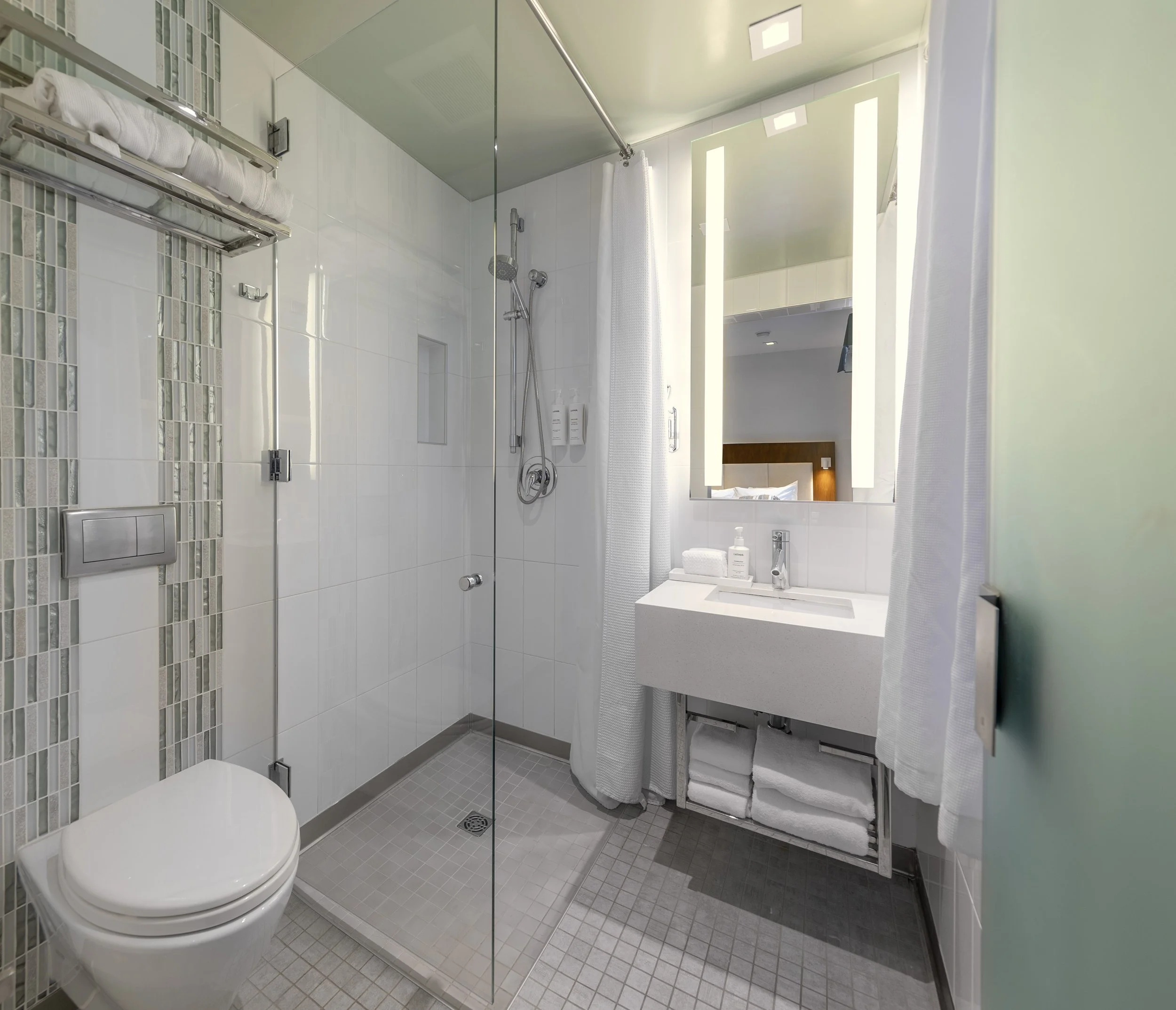 Standard Bathroom Alt Layout.jpg