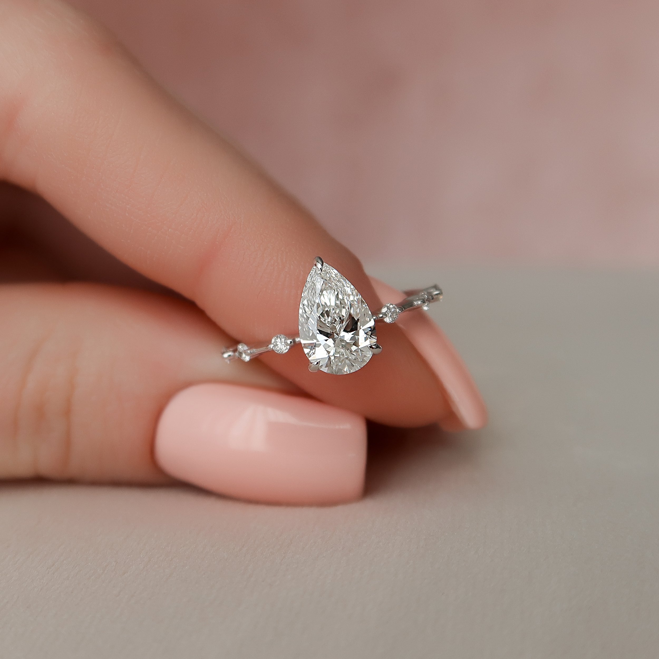 Do People Wear Pear-Shaped Diamonds for an Engagement Ring?