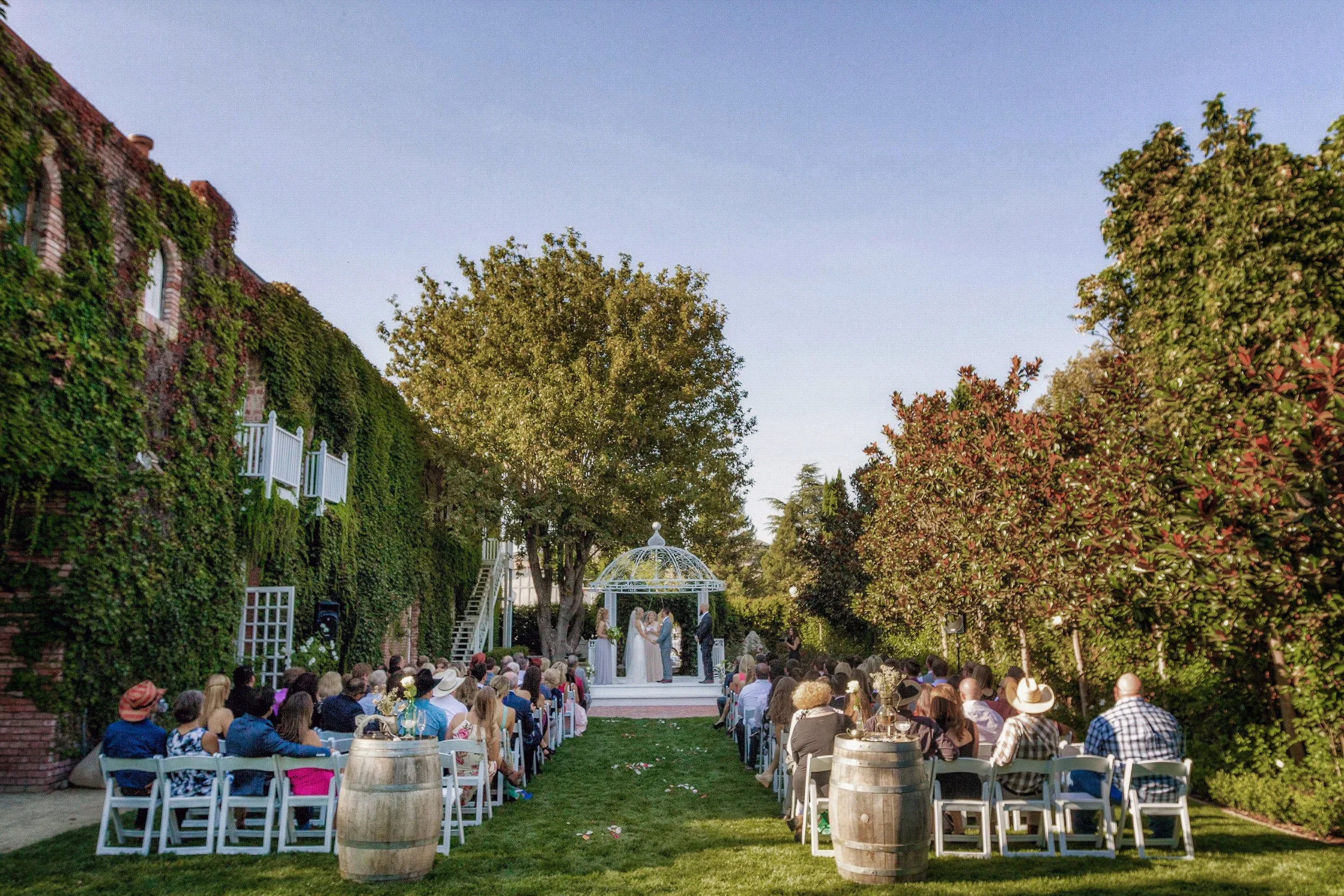 1880 Union Hotel Santa Barbara wedding venue